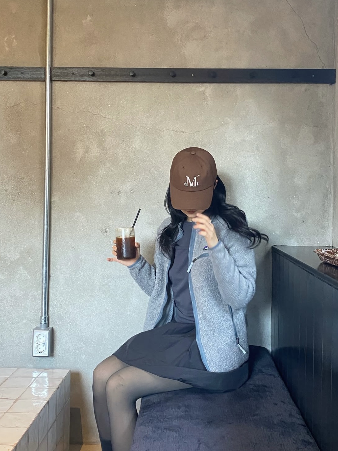 MUCENT Signature Ballcap Brown 착용 스타일 - 5
