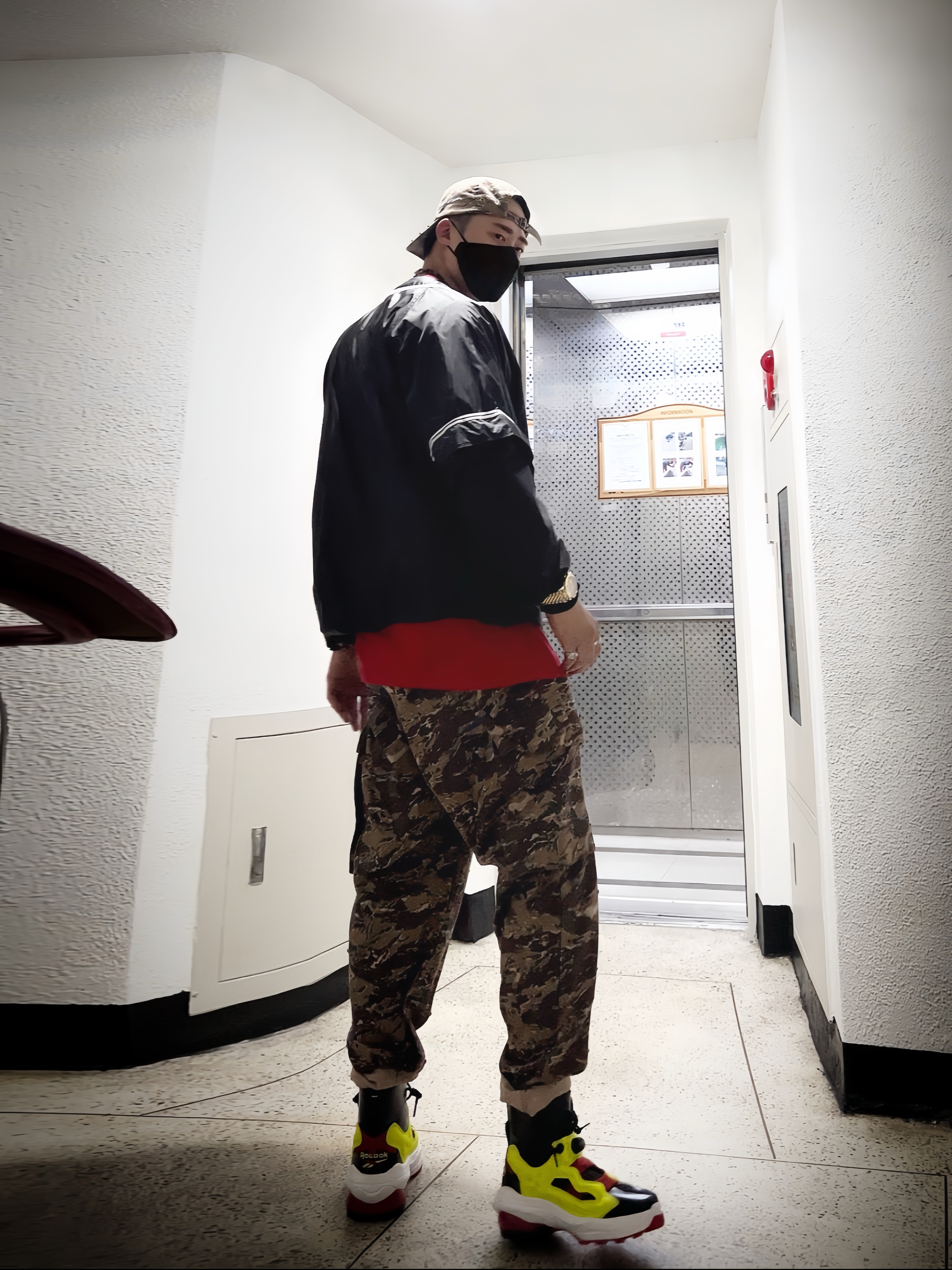 Supreme x Undercover Studded 6-Panel Brown Camo - 23SS, Supreme x Undercover Studded Cargo Pant Brown - 23SS 착용 스타일