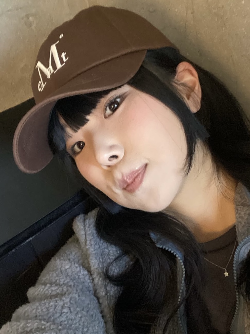 MUCENT Signature Ballcap Brown 착용 스타일 - 1