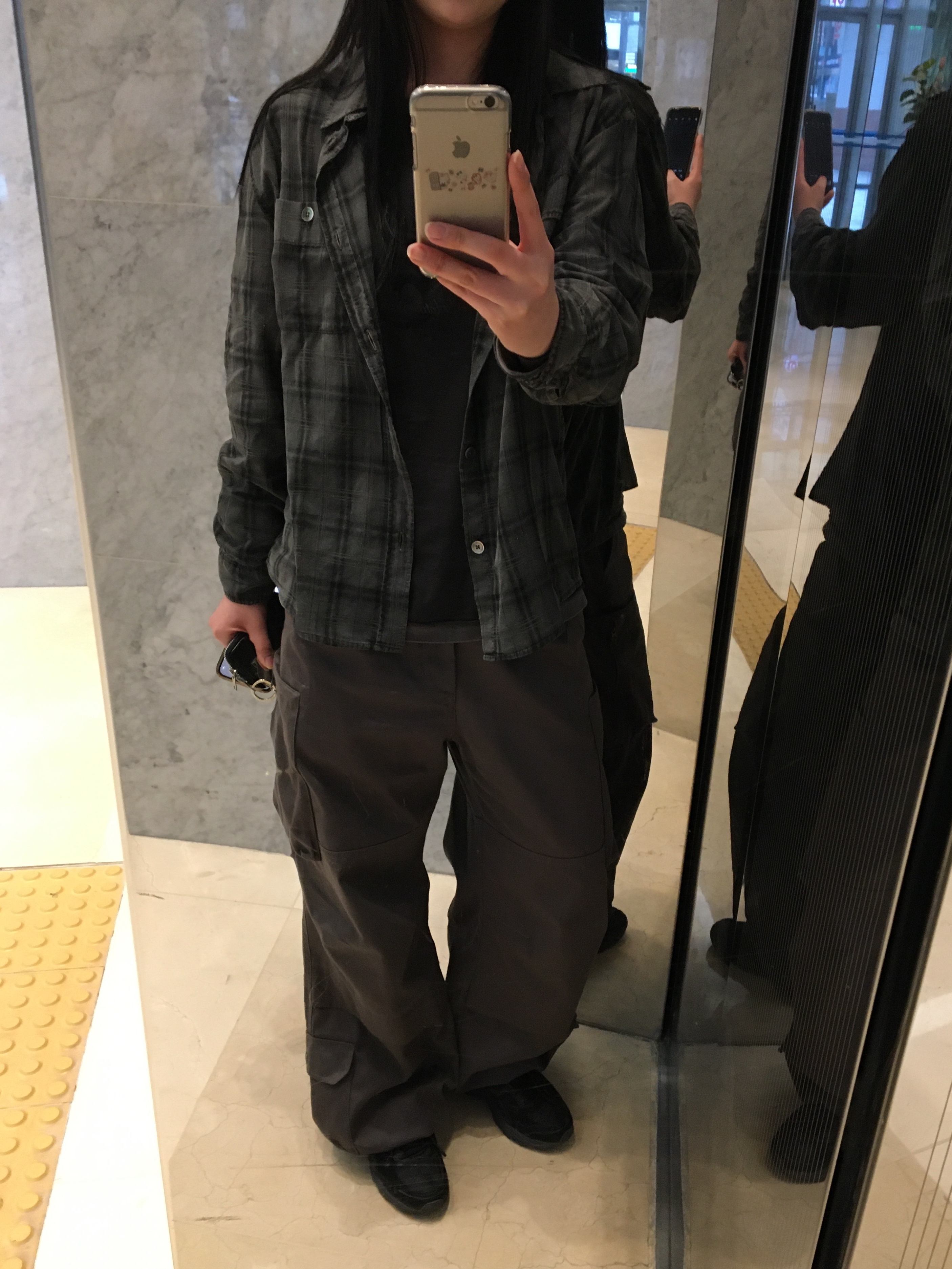 Asics Gel-Nunobiki Black Obsidian Grey, Hatchingroom Zip Cargo Work Pants Dark Khaki 착용 스타일 - 1