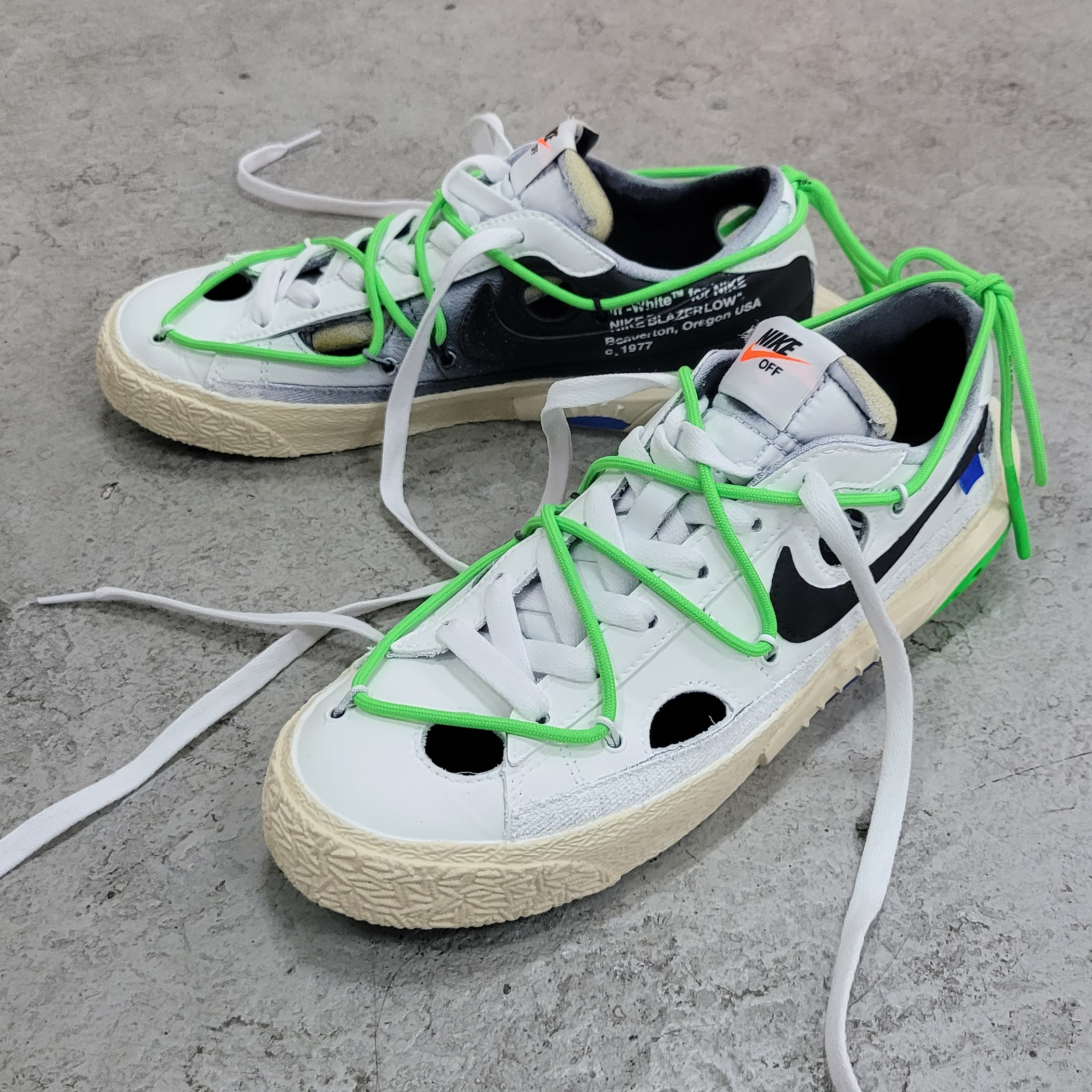 Nike x Off-White Blazer Low '77 Black and Electro Green 착용 스타일
