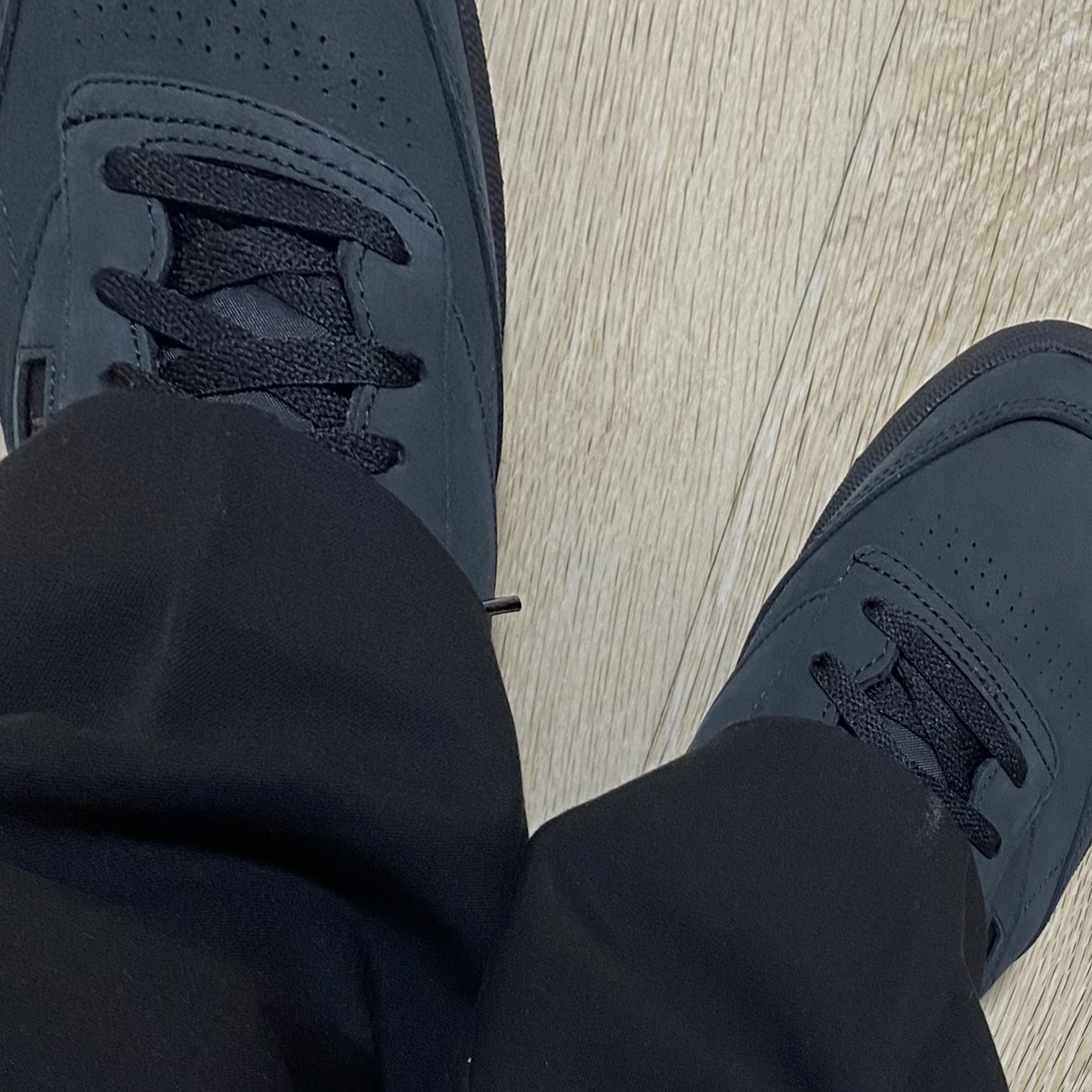 Reebok x JJJJound Club C 85 Triple Black 착용 스타일