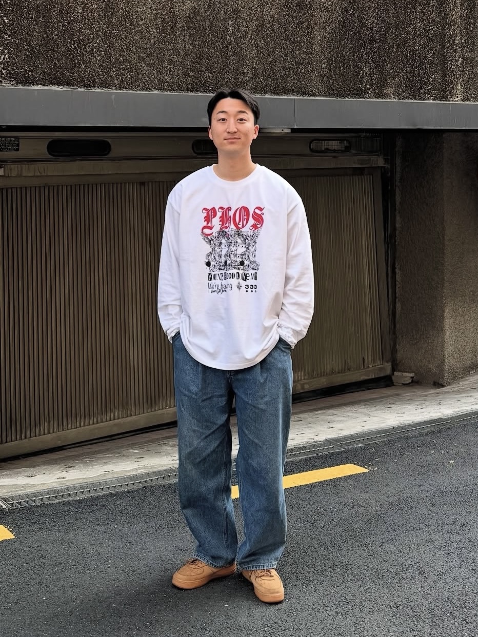PHOS333 Hazzard 002 Michael Long Sleeve White, PHOS333 Hazzard 002 Michael Long Sleeve Black 착용 스타일 - 1