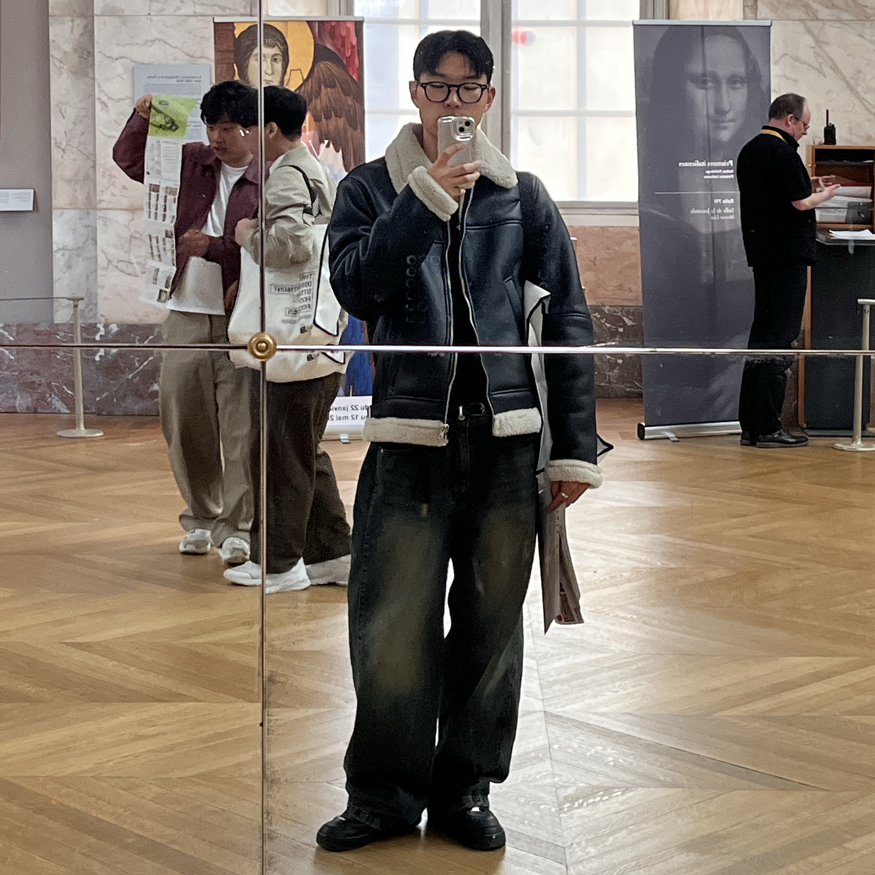 (W) Nike Air Force 1 '07 Low Triple Black 착용 스타일 - 6