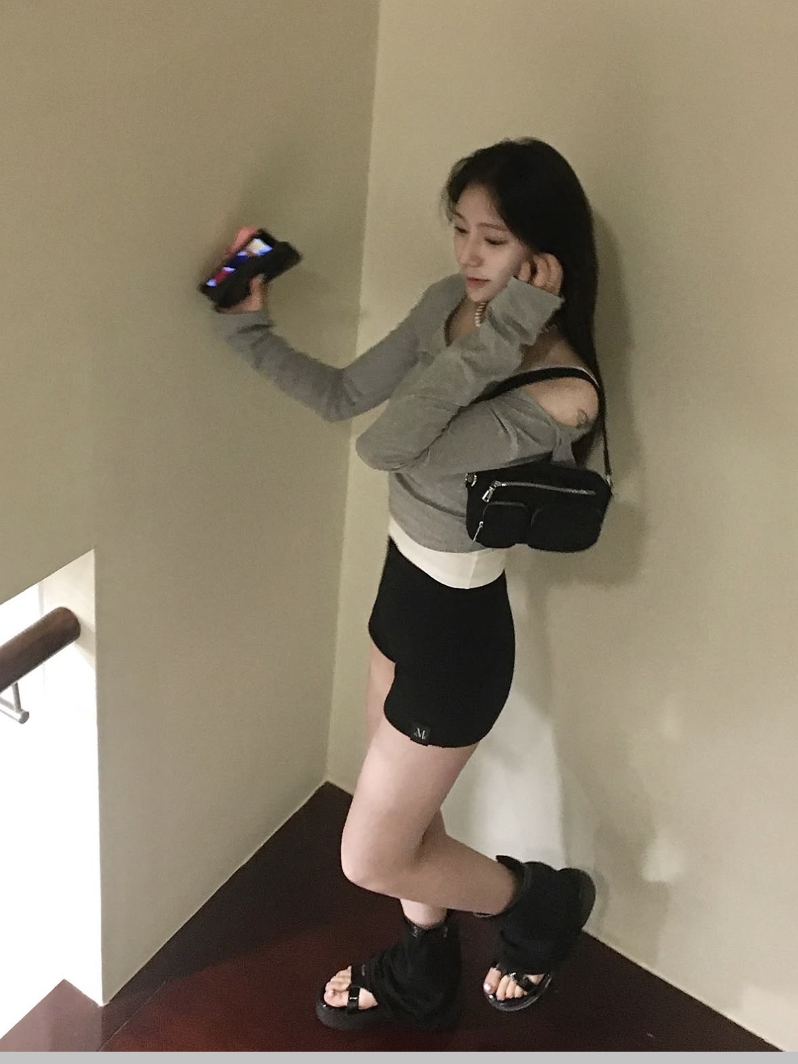 무센트 포레 플리스 마이크로 팬츠 블랙 착용 스타일 - 2