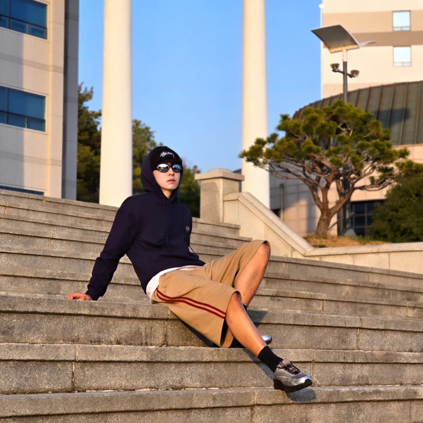 [6% 적립] FILA Pantera 99/25 Silver, Stussy Big Stock Cuff Beanie Black 착용 스타일 - 6