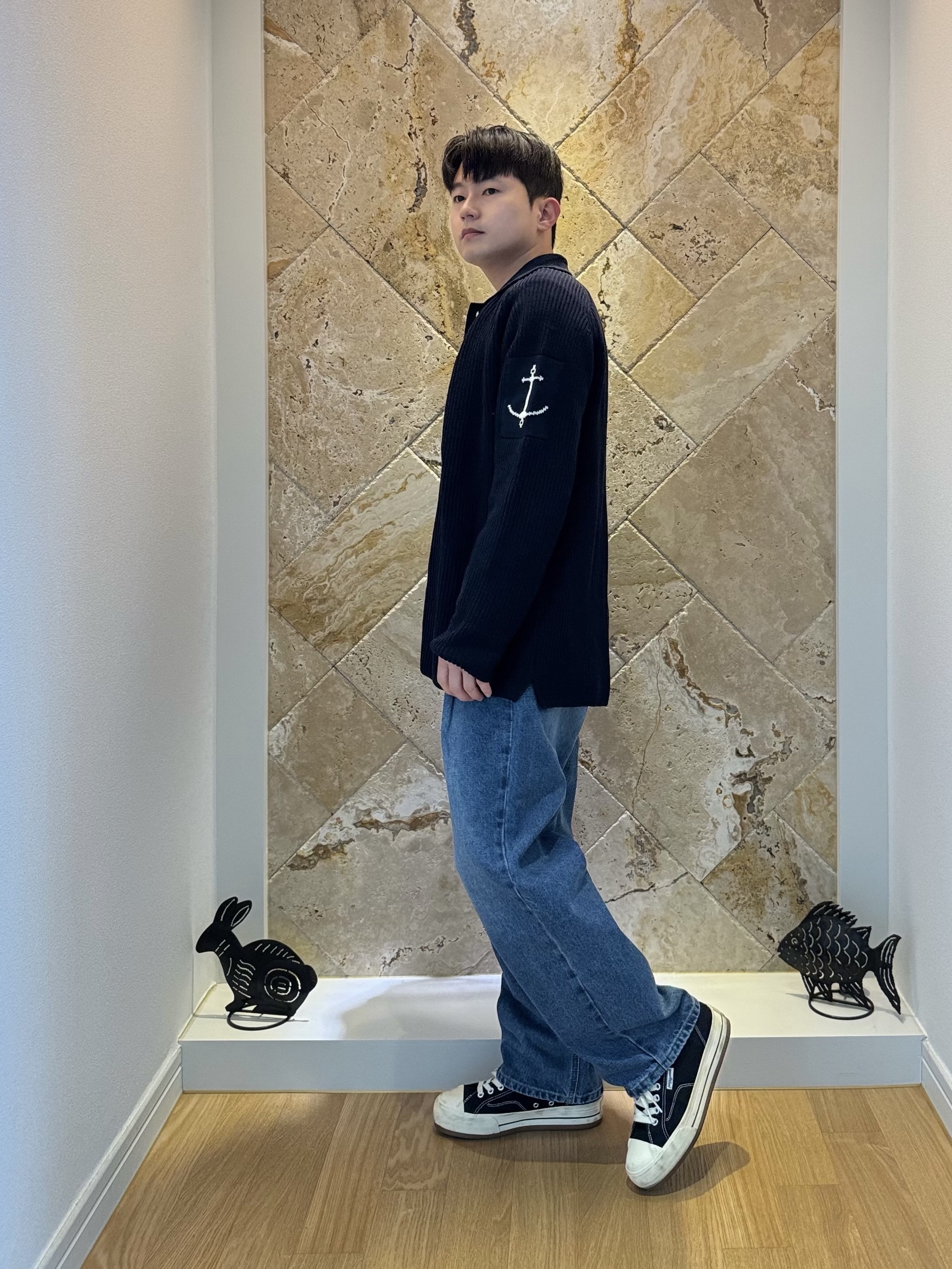 Guernsey Woollens Fisherman Wholegarment Cardigan Navy 착용 스타일 - 1