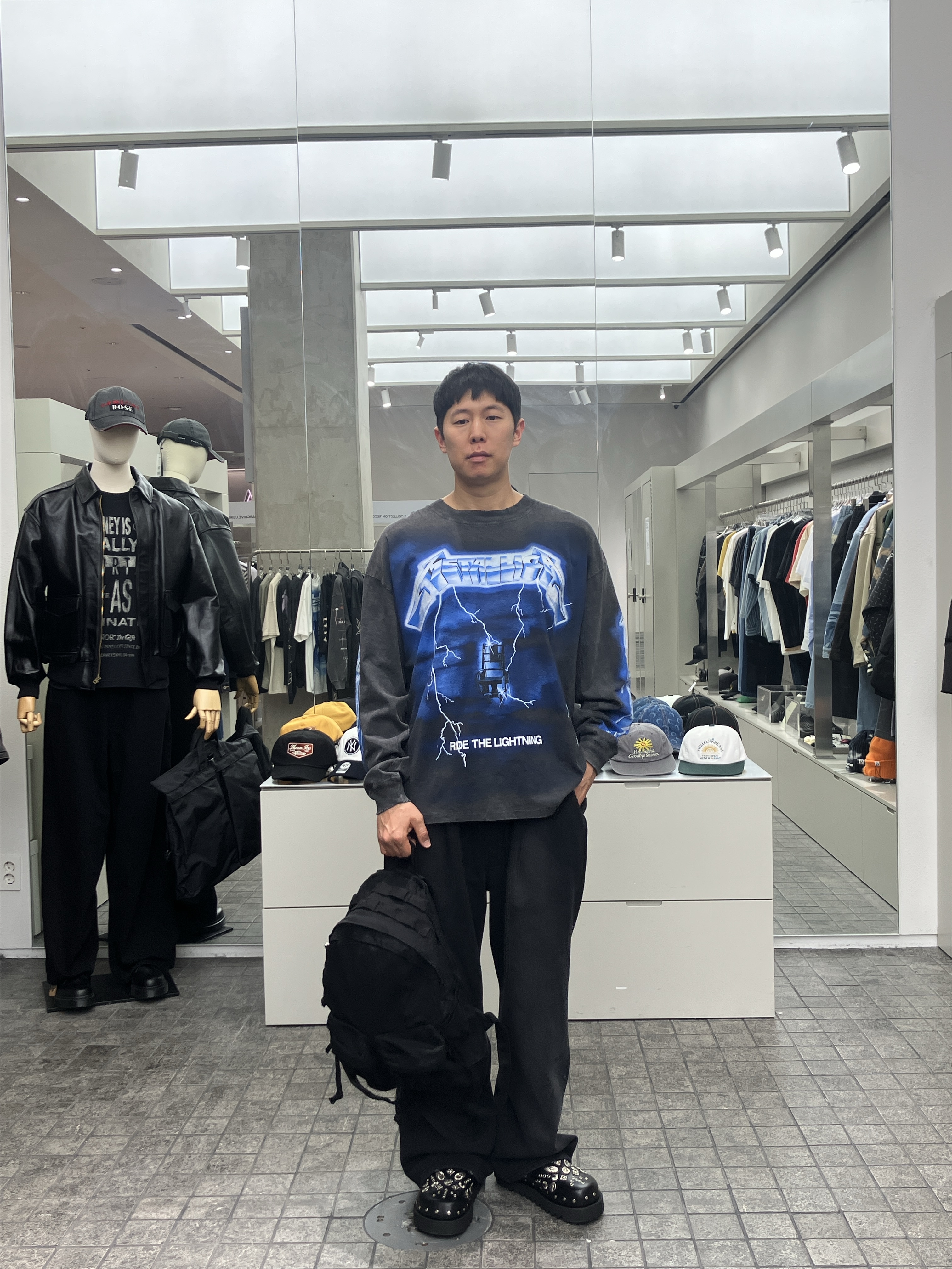 Represent x Metallica Ride The Lightning LS T-Shirt Vintage Grey - 25SS, Polyteru Used Backpack 2PK Black 착용 스타일 - 2