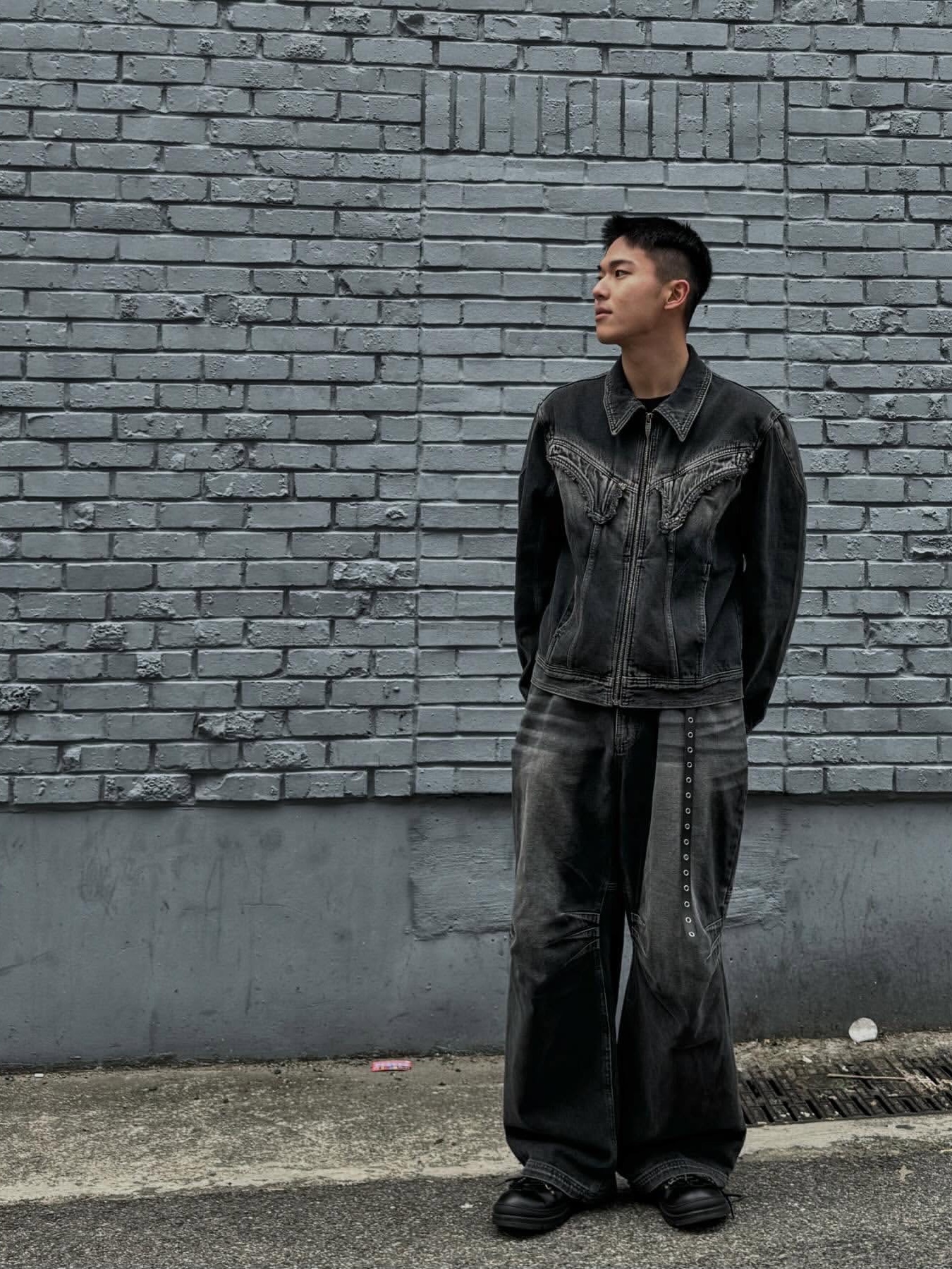 [KREAM 단독] BLR Double Trident Washing Wide Denim Pants Blue 착용 스타일