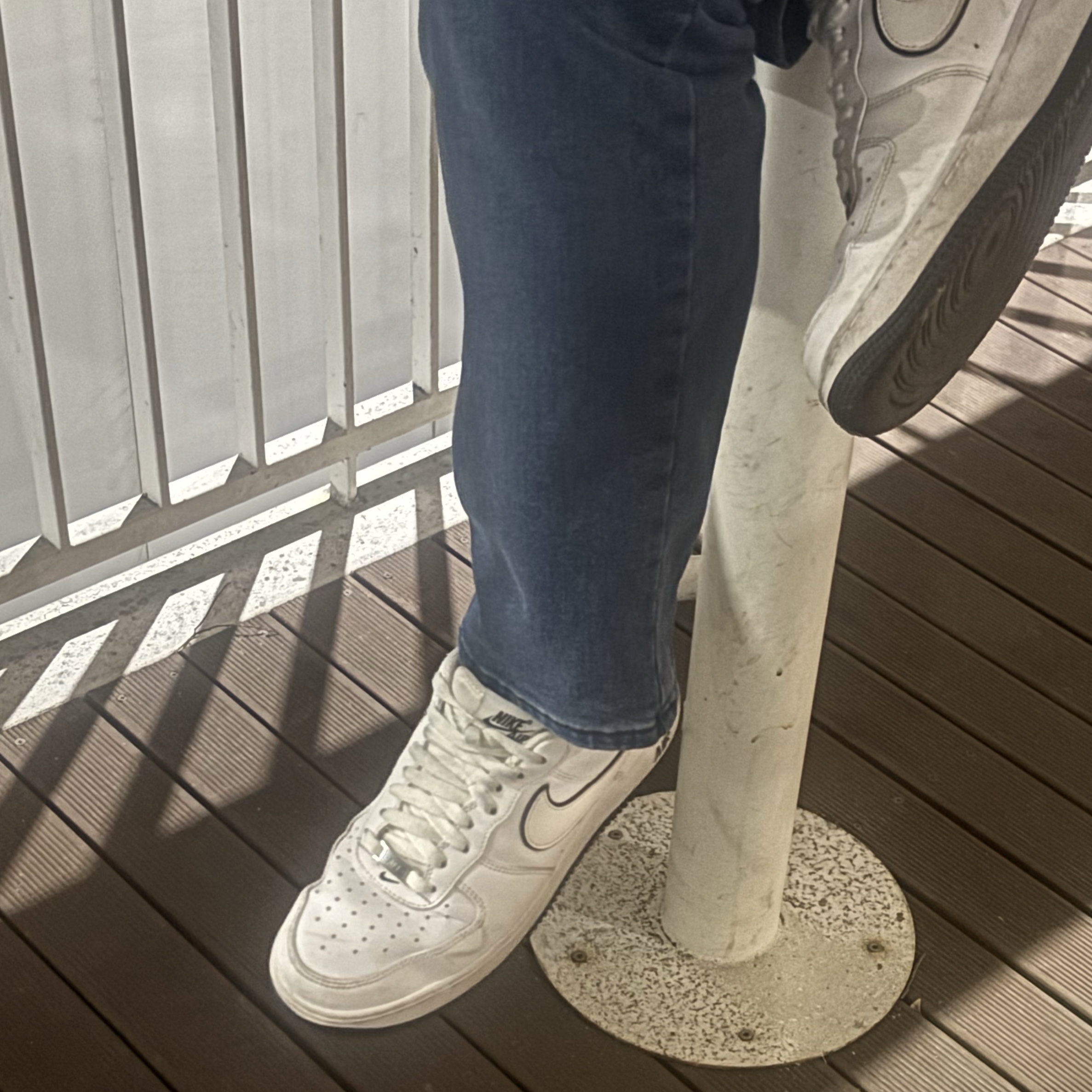 Nike Air Force 1 '07 White Black 착용 스타일
