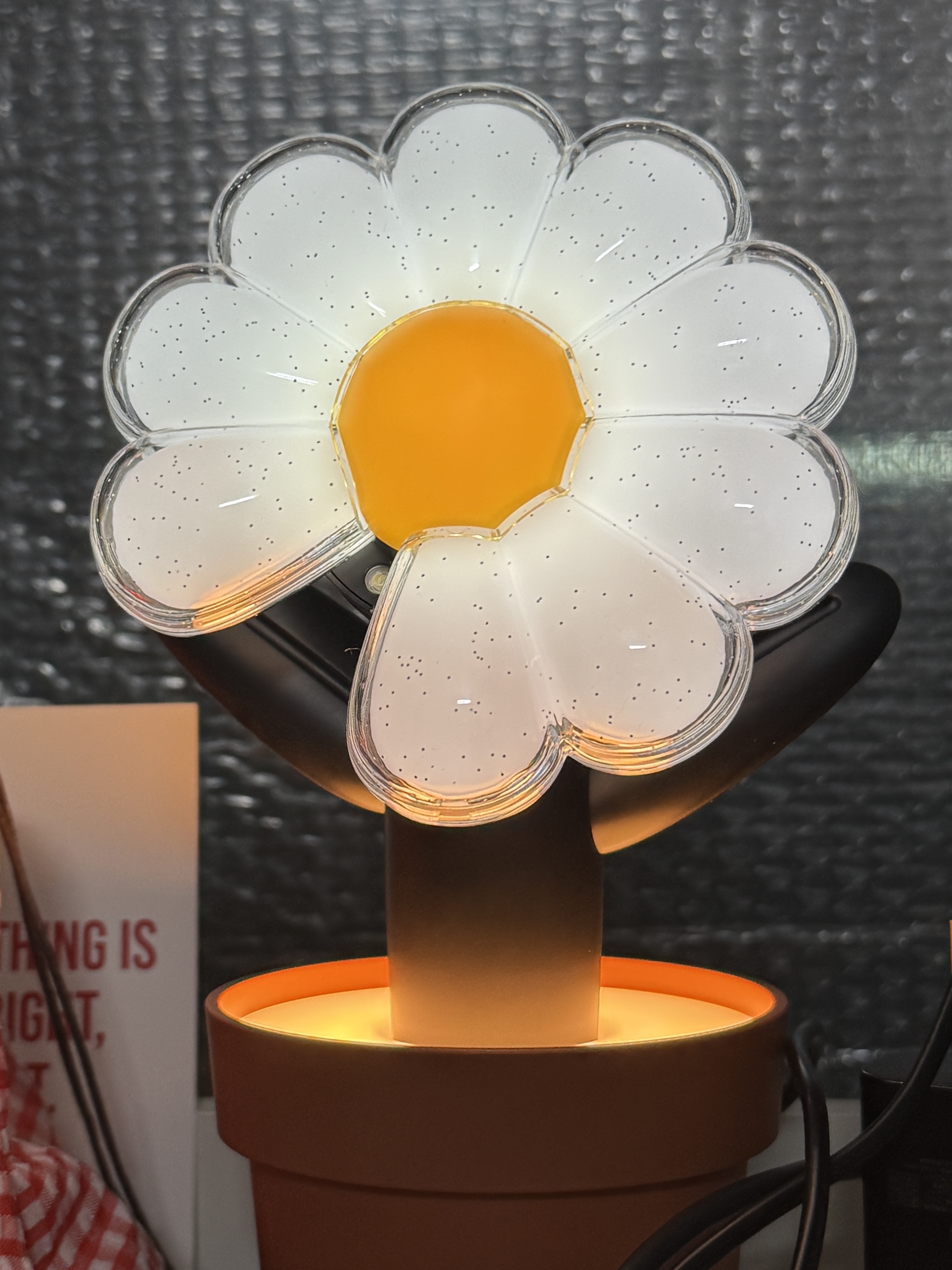 G-DRAGON Ubermensch Official Light Stick, Uniqlo UT x CPFM x SpongeBob Plush Toy Patrick Star 착용 스타일 - 4