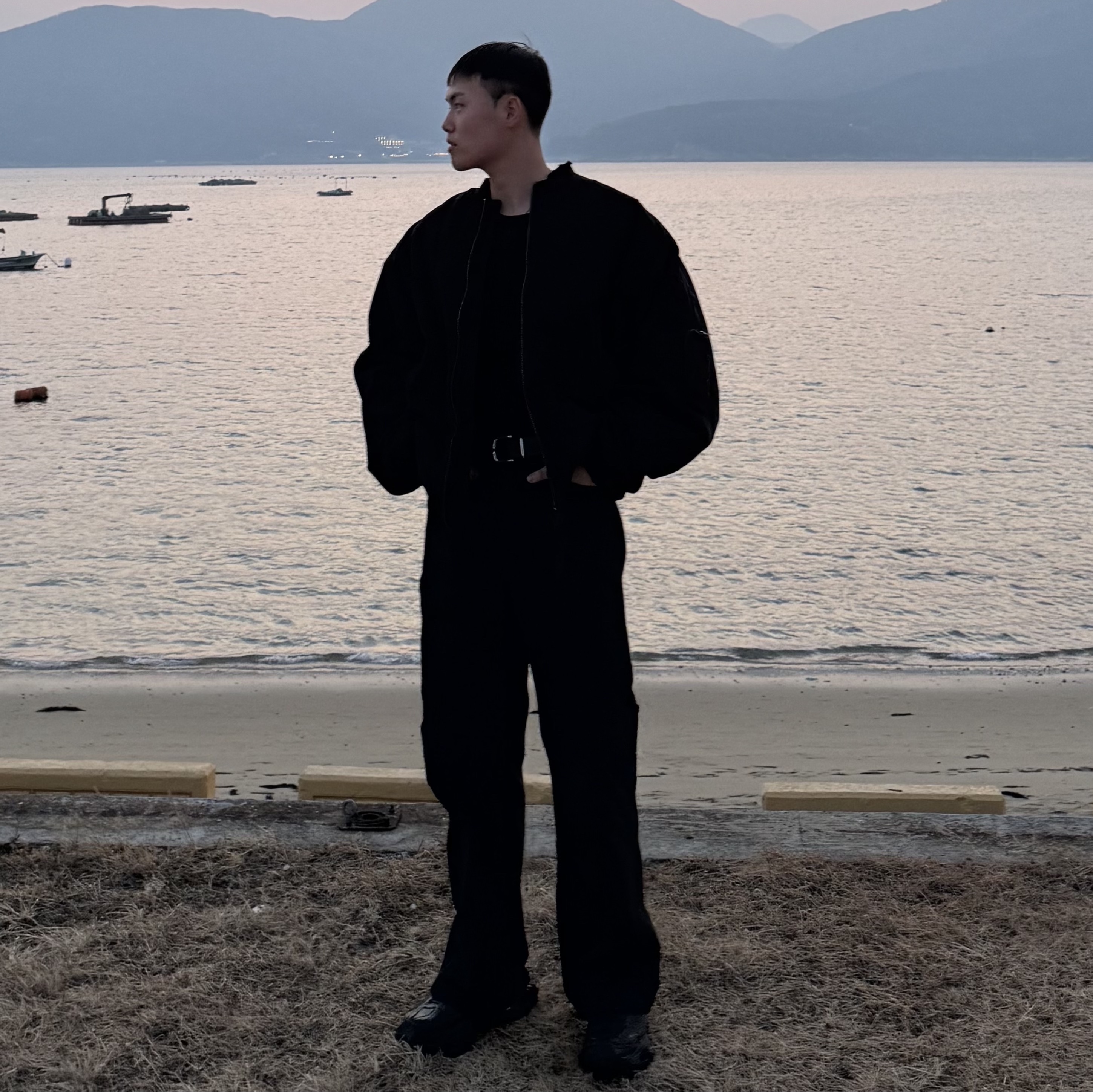 Undermycar Dtrange Dead Starange Destroyed Bomber Obsidian - 23SS, Nike x Matthew M Williams Zoom 004 Triple Black 착용 스타일 - 1