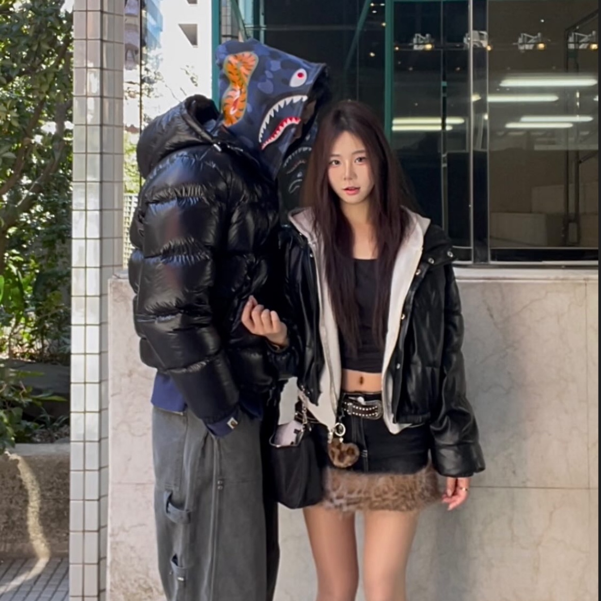 BAPE Color Camo Shark Full Zip Hoodie Navy, Adidas Yeezy Boost 350 V2 Beluga 착용 스타일