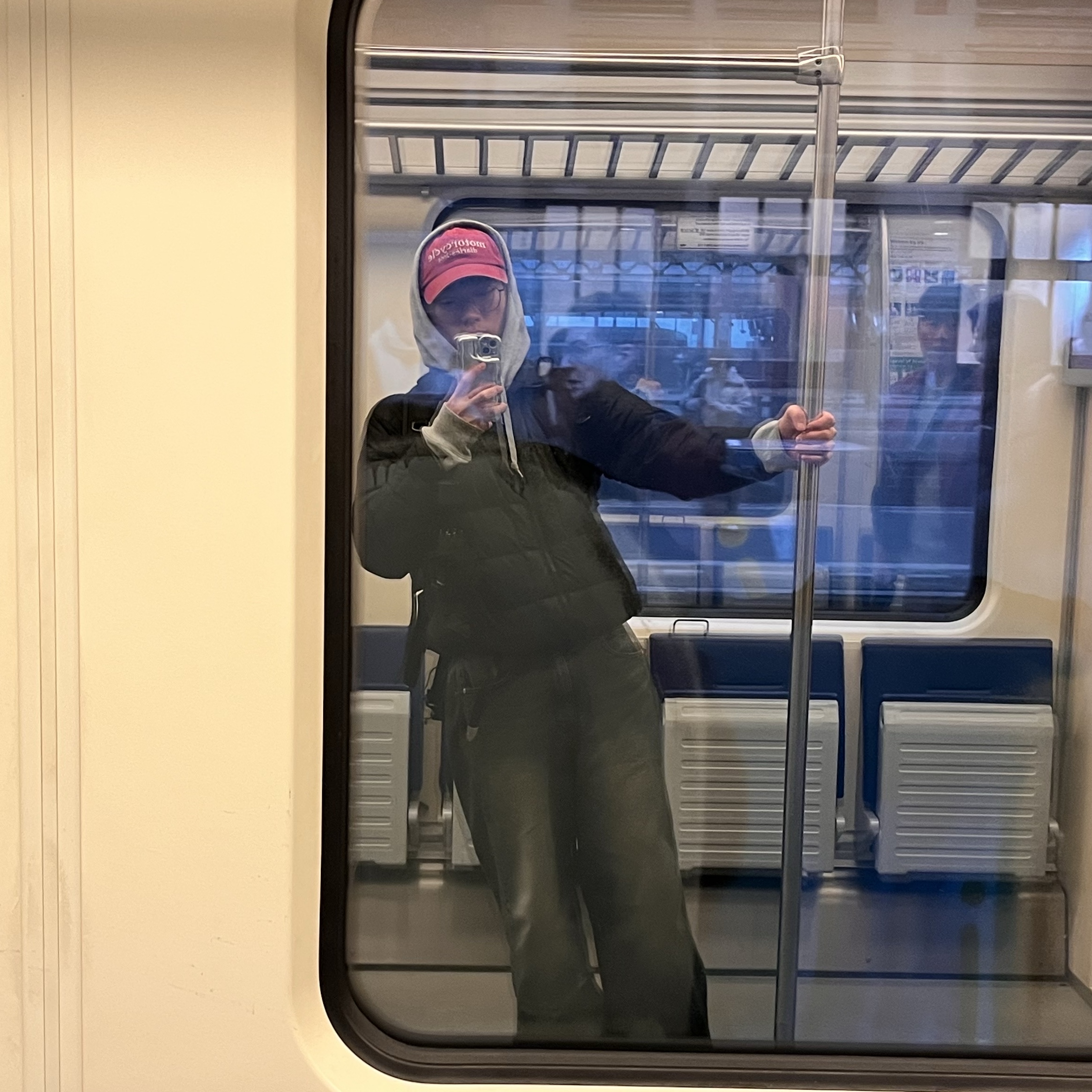 Nike Air Force 1 '07 Low Triple Black 착용 스타일 - 8