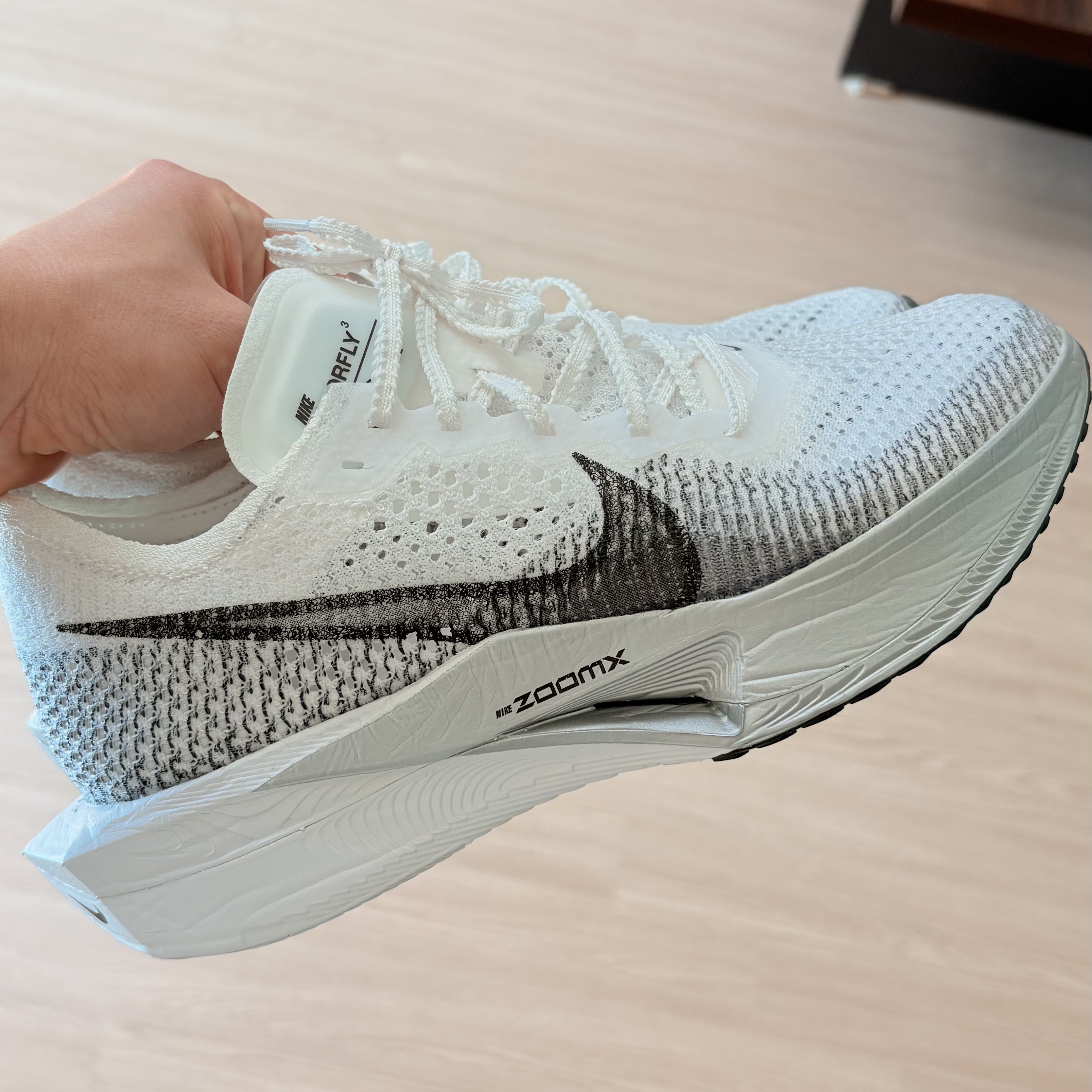Nike ZoomX Vaporfly Next% 3 White Grey 착용 스타일