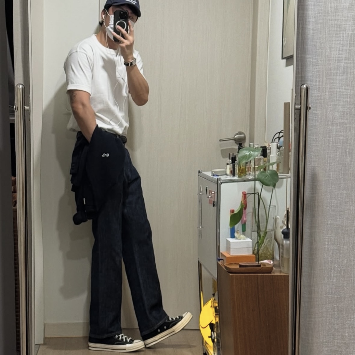 Converse Chuck 70 Hi Black 착용 스타일 - 4