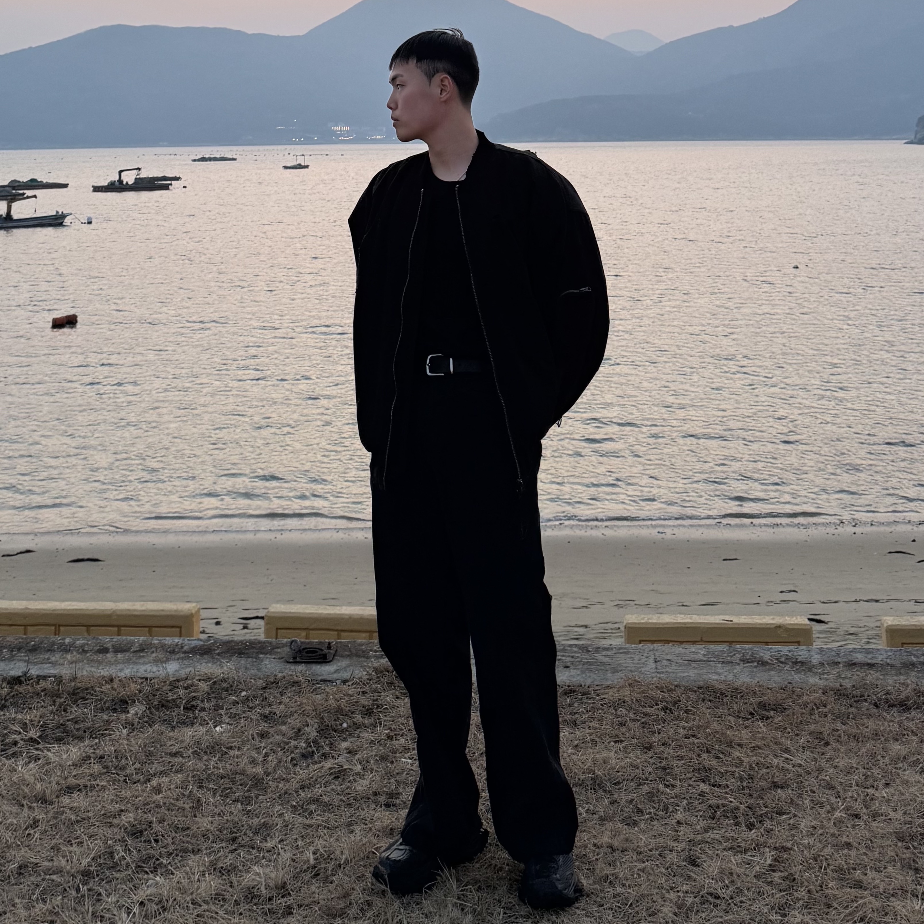 Undermycar Dtrange Dead Starange Destroyed Bomber Obsidian - 23SS, Nike x Matthew M Williams Zoom 004 Triple Black 착용 스타일 - 2