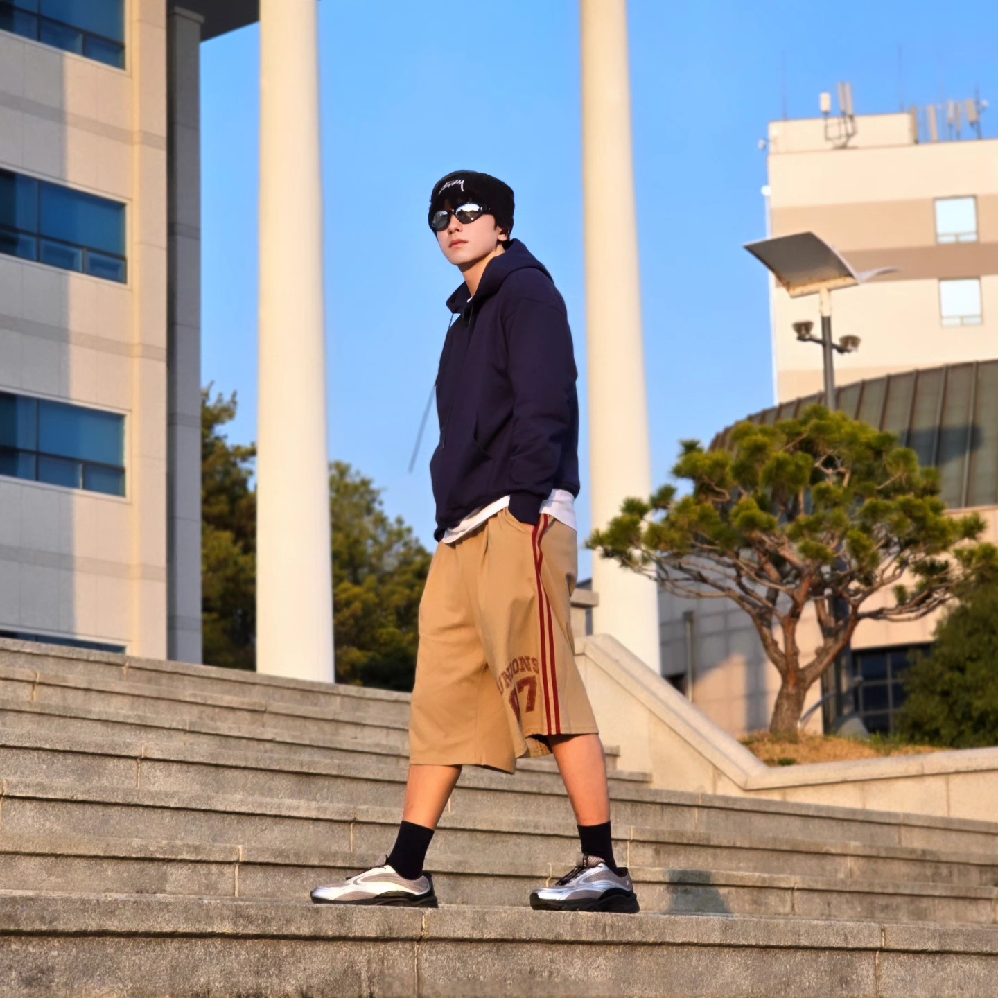 [6% 적립] FILA Pantera 99/25 Silver, Stussy Big Stock Cuff Beanie Black 착용 스타일 - 5