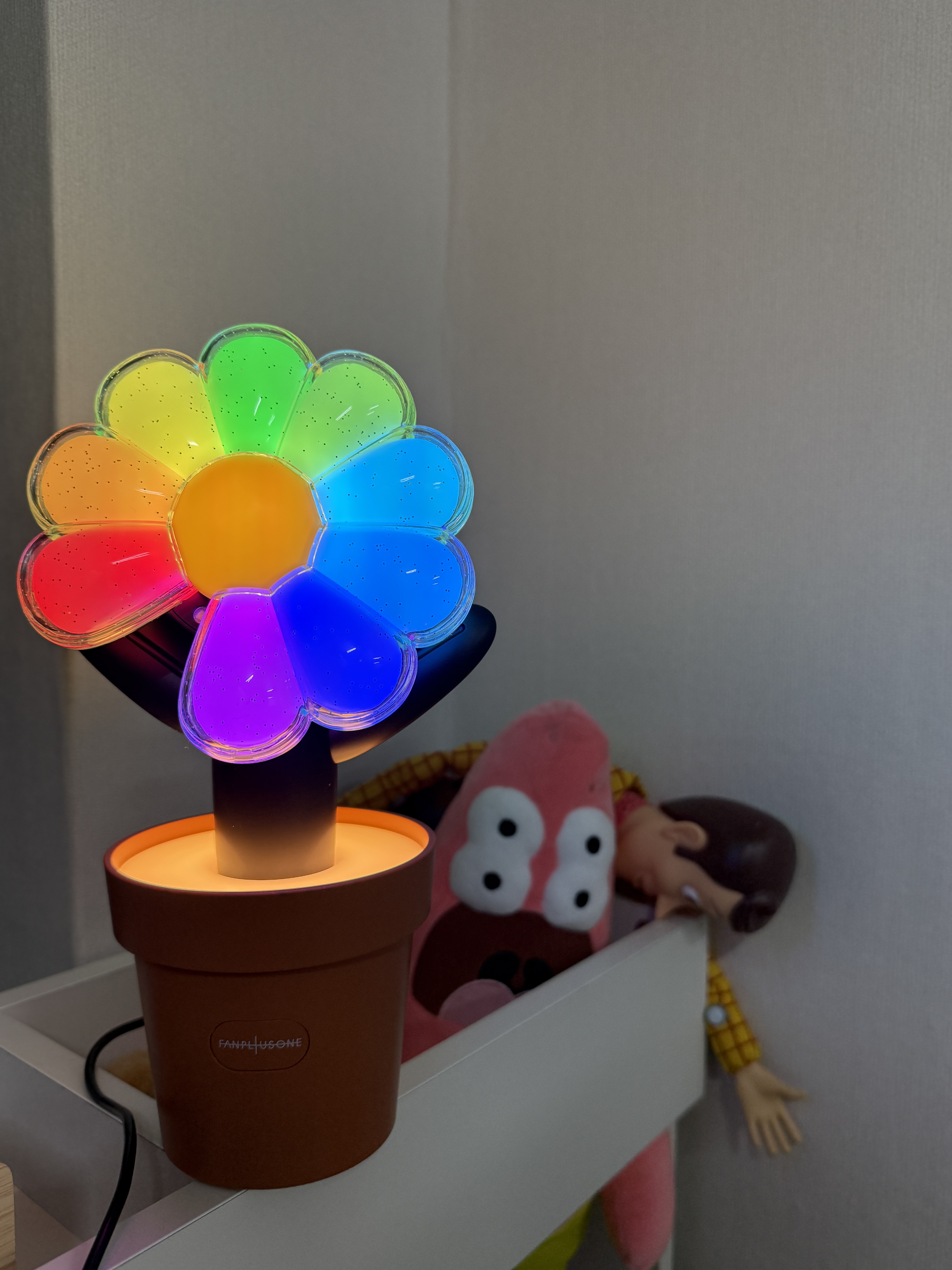 G-DRAGON Ubermensch Official Light Stick, Uniqlo UT x CPFM x SpongeBob Plush Toy Patrick Star 착용 스타일 - 1