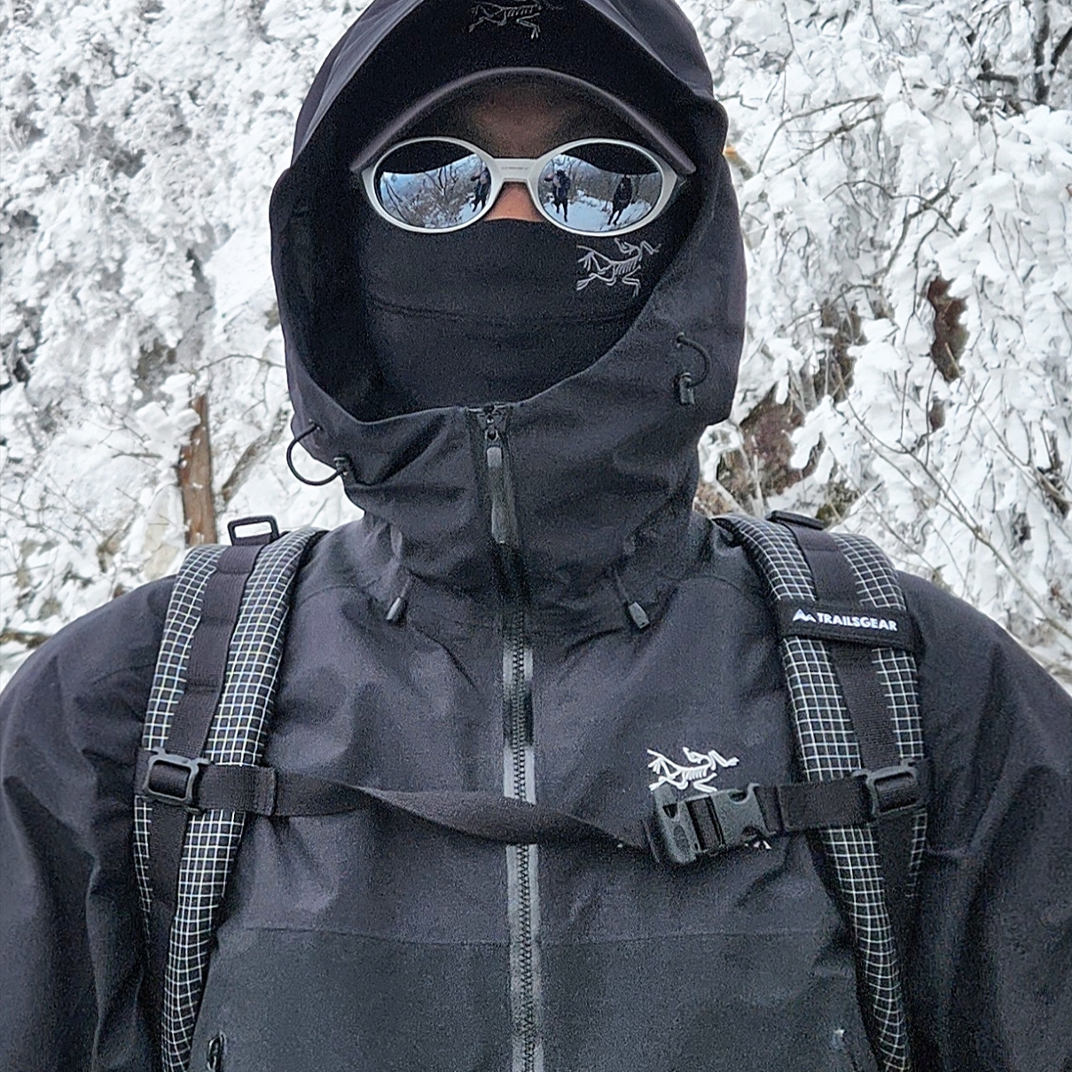 Arc'teryx Beta LT Jacket Black 착용 스타일 - 4