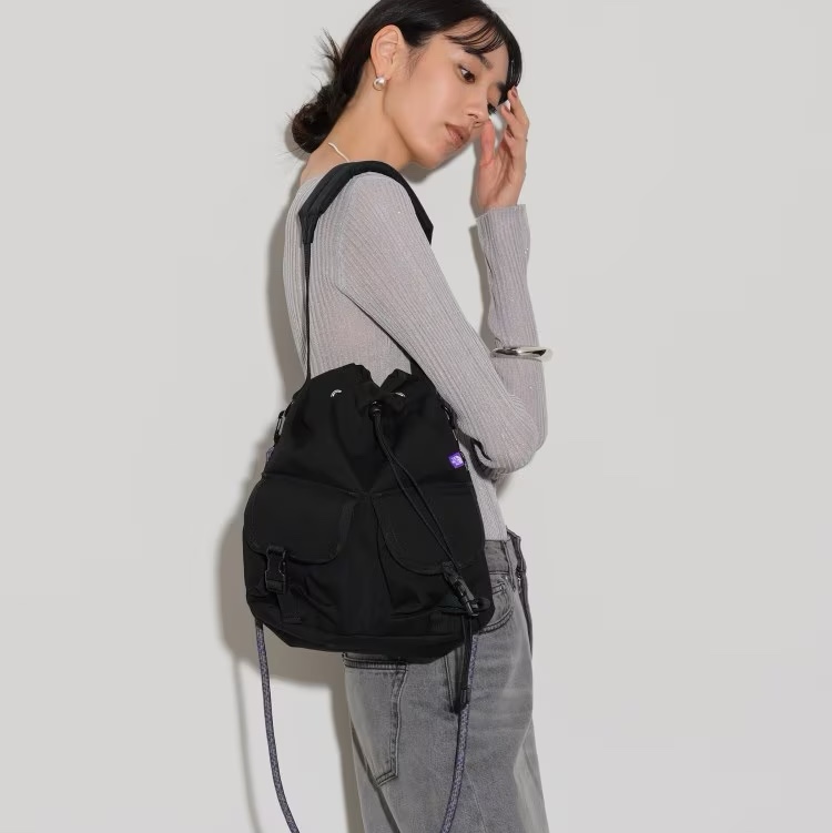 The North Face Purple Label Stroll Tote Bag Black 착용 스타일 - 1