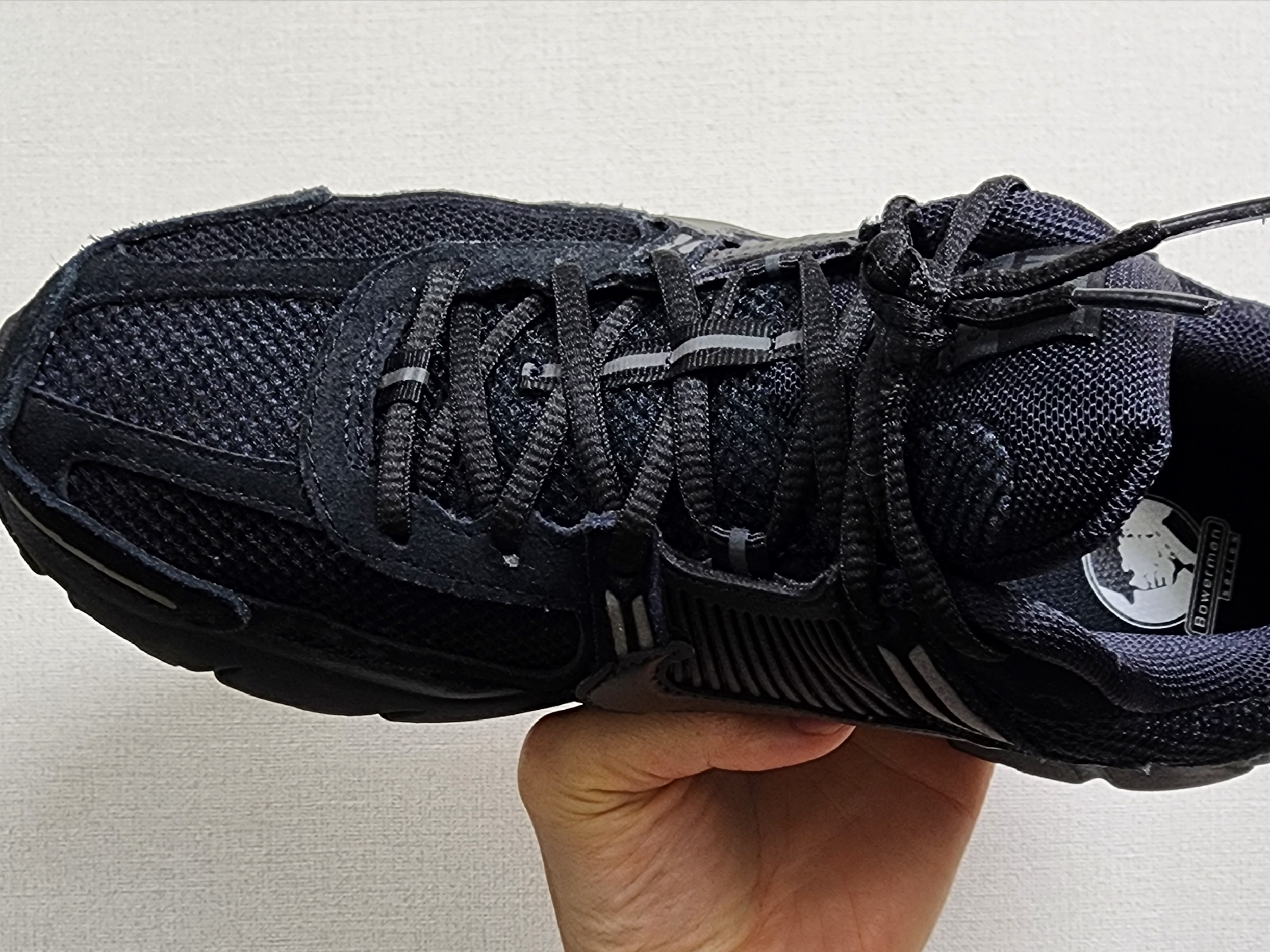 Nike Zoom Vomero 5 Black Anthracite Metallic Dark Grey 착용 스타일