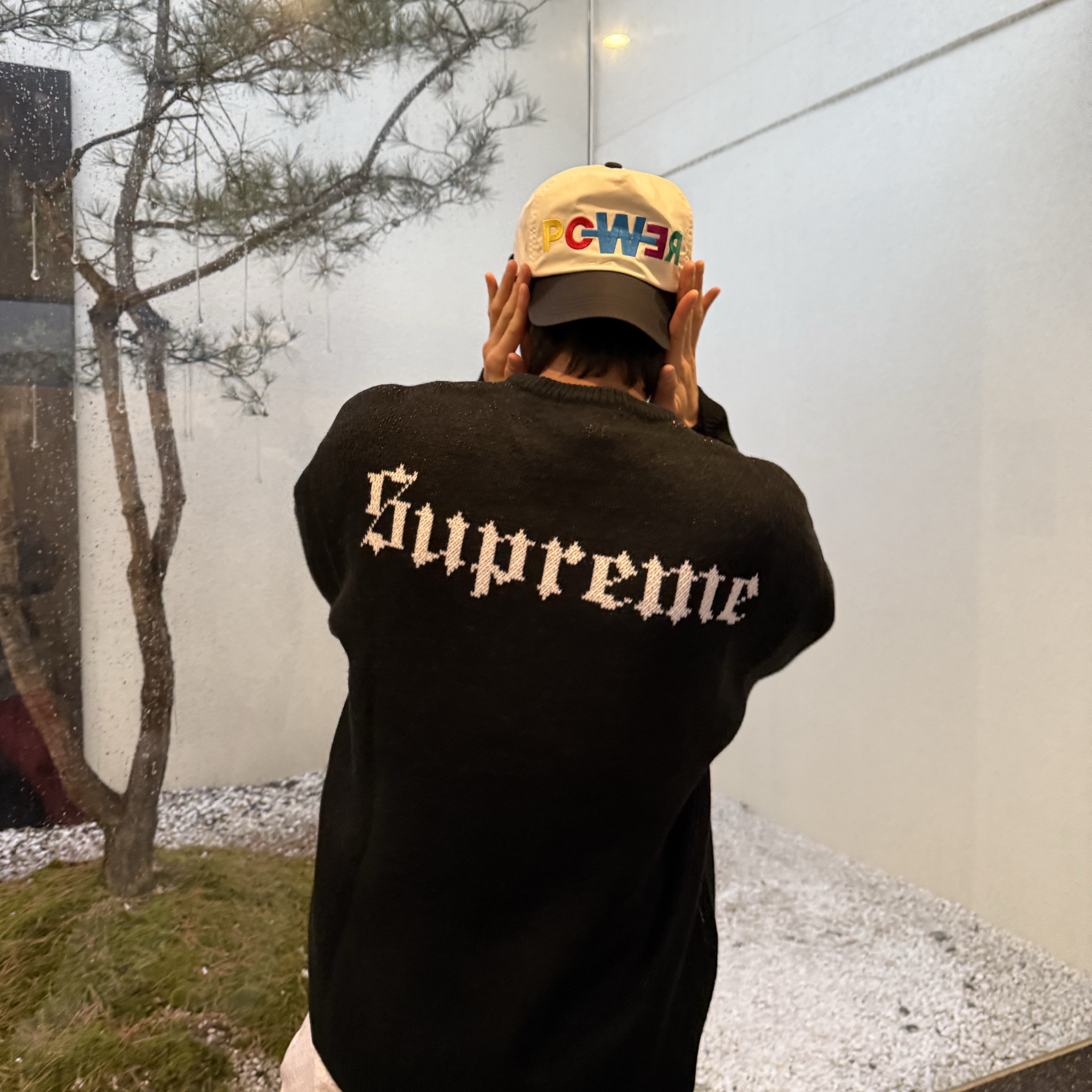 G-DRAGON Power Ball Cap White 착용 스타일 - 4