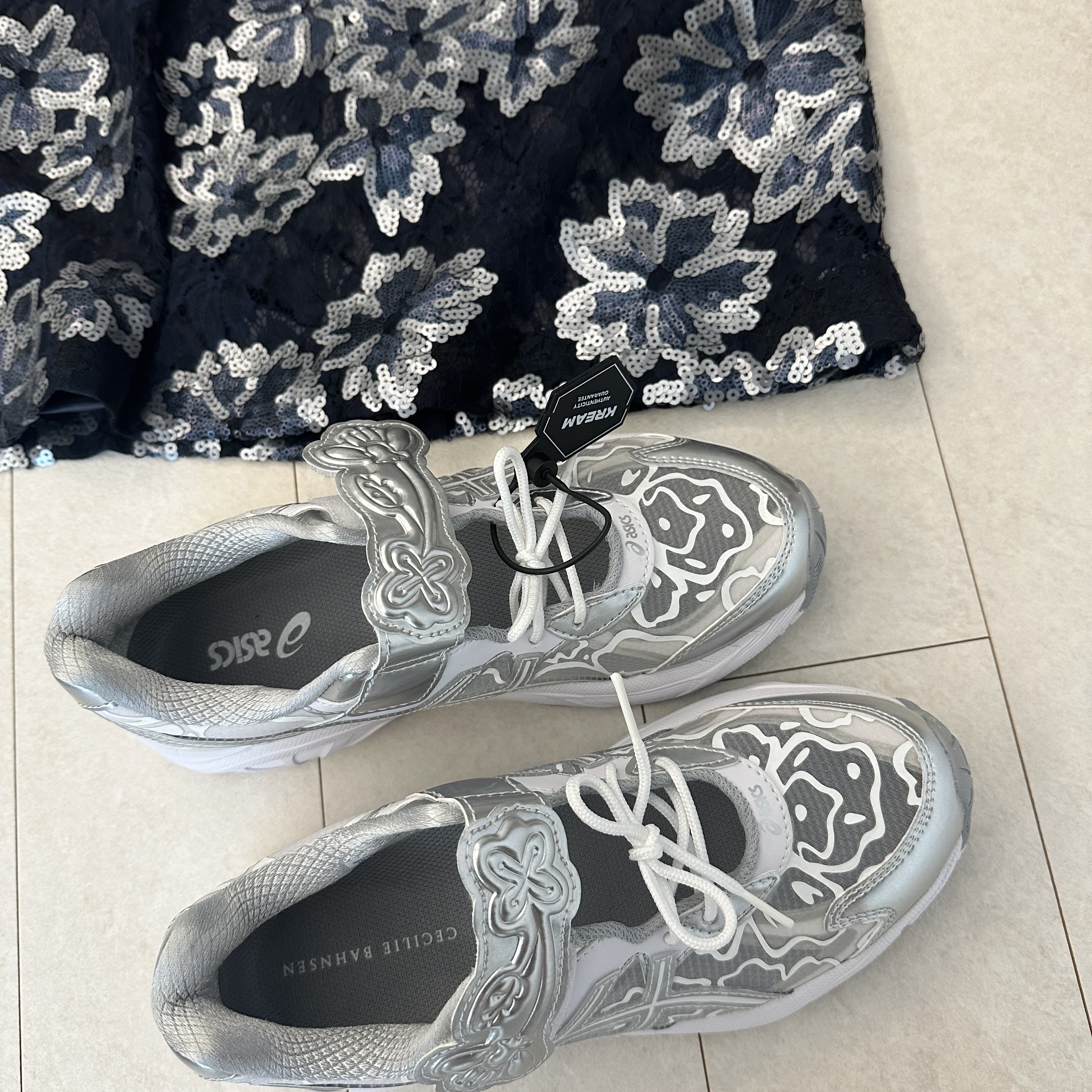 Asics x Cecilie Bahnsen GT-2160 White 착용 스타일