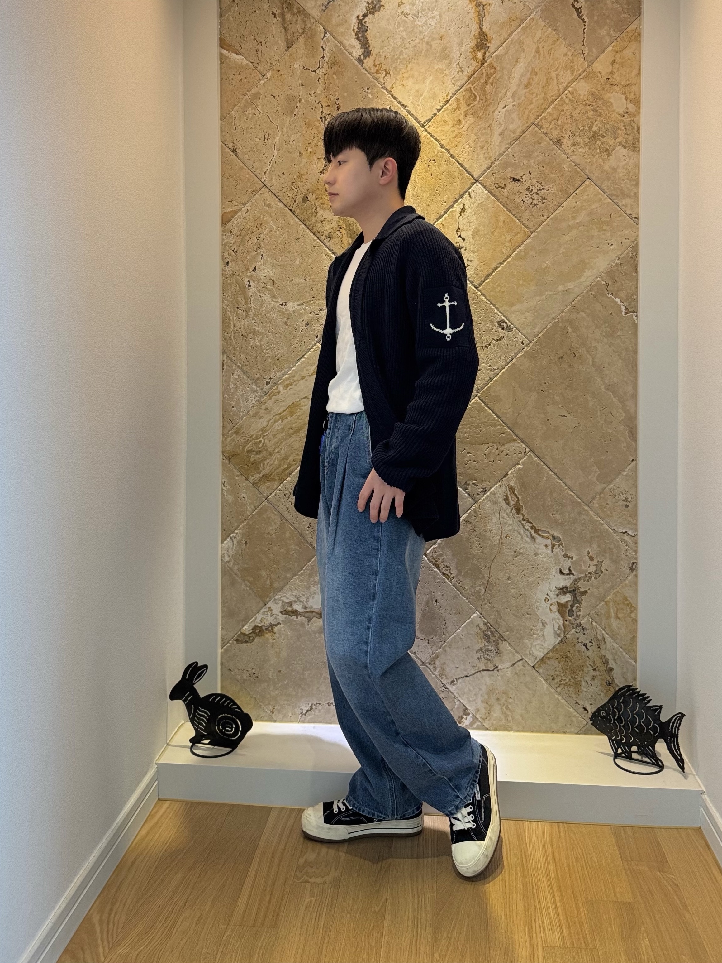 Guernsey Woollens Fisherman Wholegarment Cardigan Navy 착용 스타일 - 2