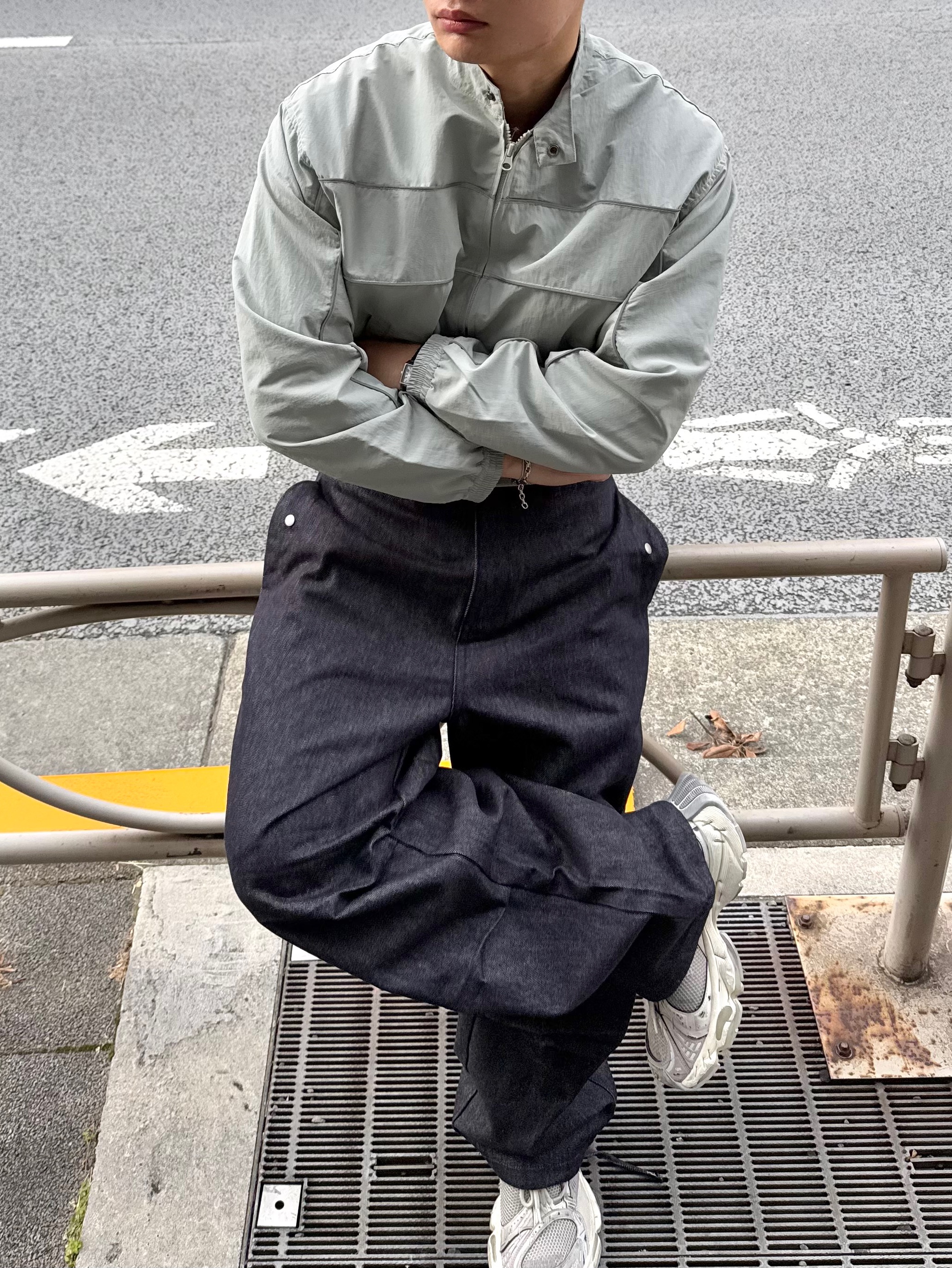 젠틀 몬스터 x 메종 마르지엘라 MM107 블랙 블랙, 발렌시아가 스테이플러 스니커즈 베이지 그레이 착용 스타일 - 6