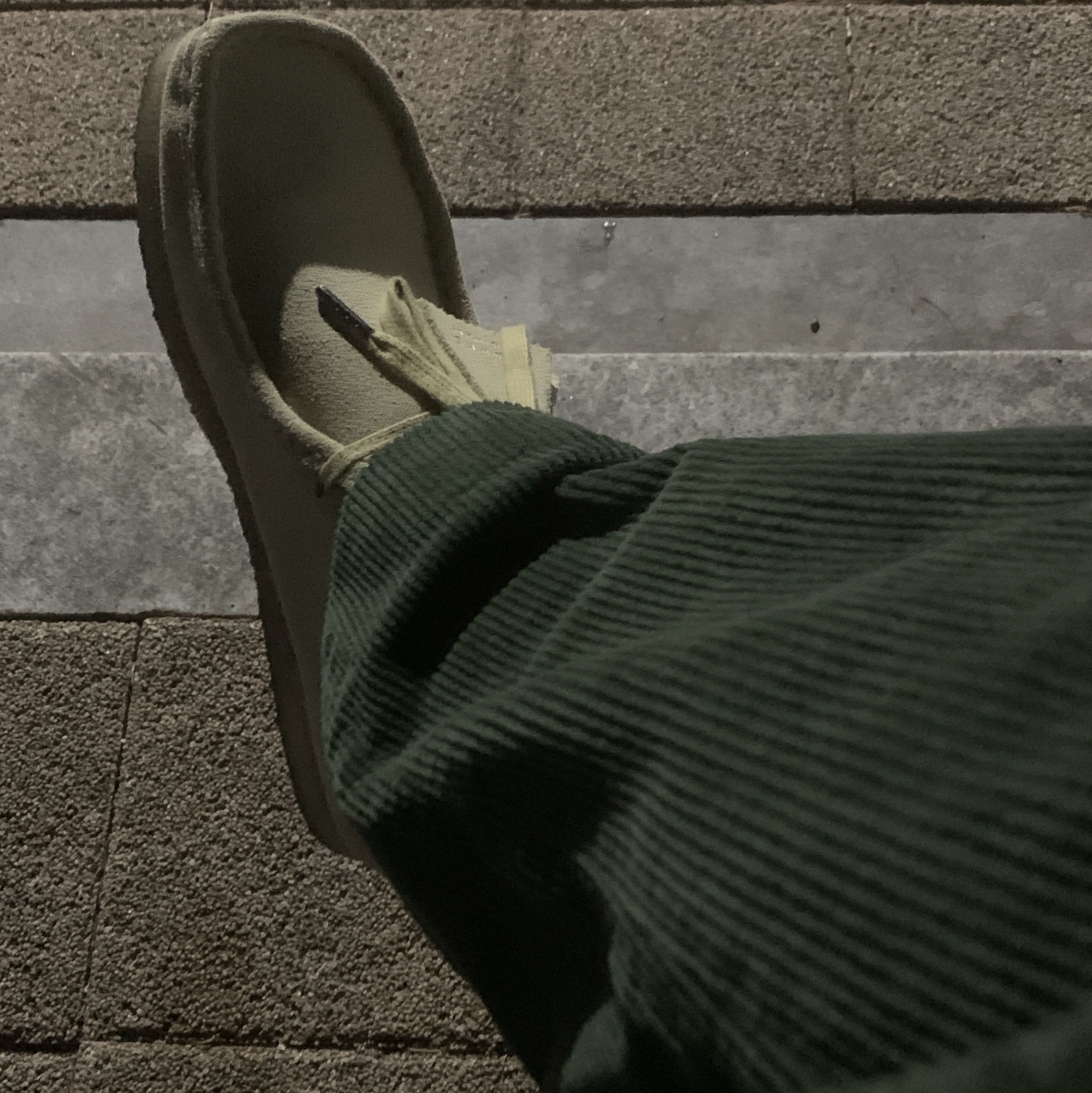 Clarks Wallabee Maple Suede 착용 스타일