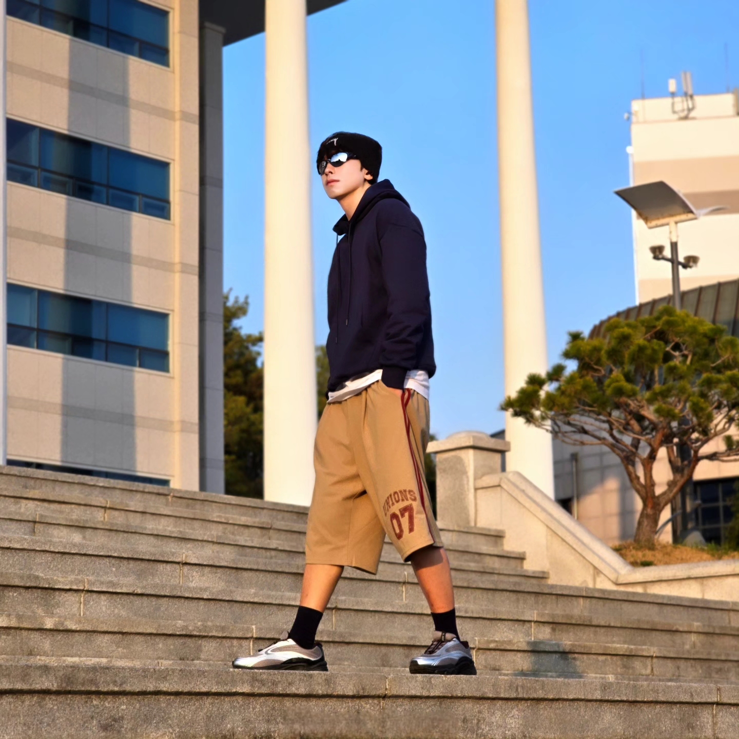 [6% 적립] FILA Pantera 99/25 Silver, Stussy Big Stock Cuff Beanie Black 착용 스타일 - 4