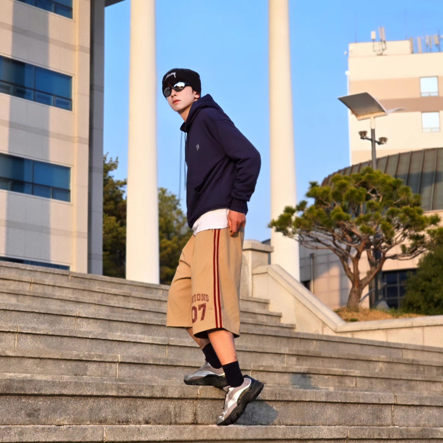 [6% 적립] FILA Pantera 99/25 Silver, Stussy Big Stock Cuff Beanie Black 착용 스타일 - 1