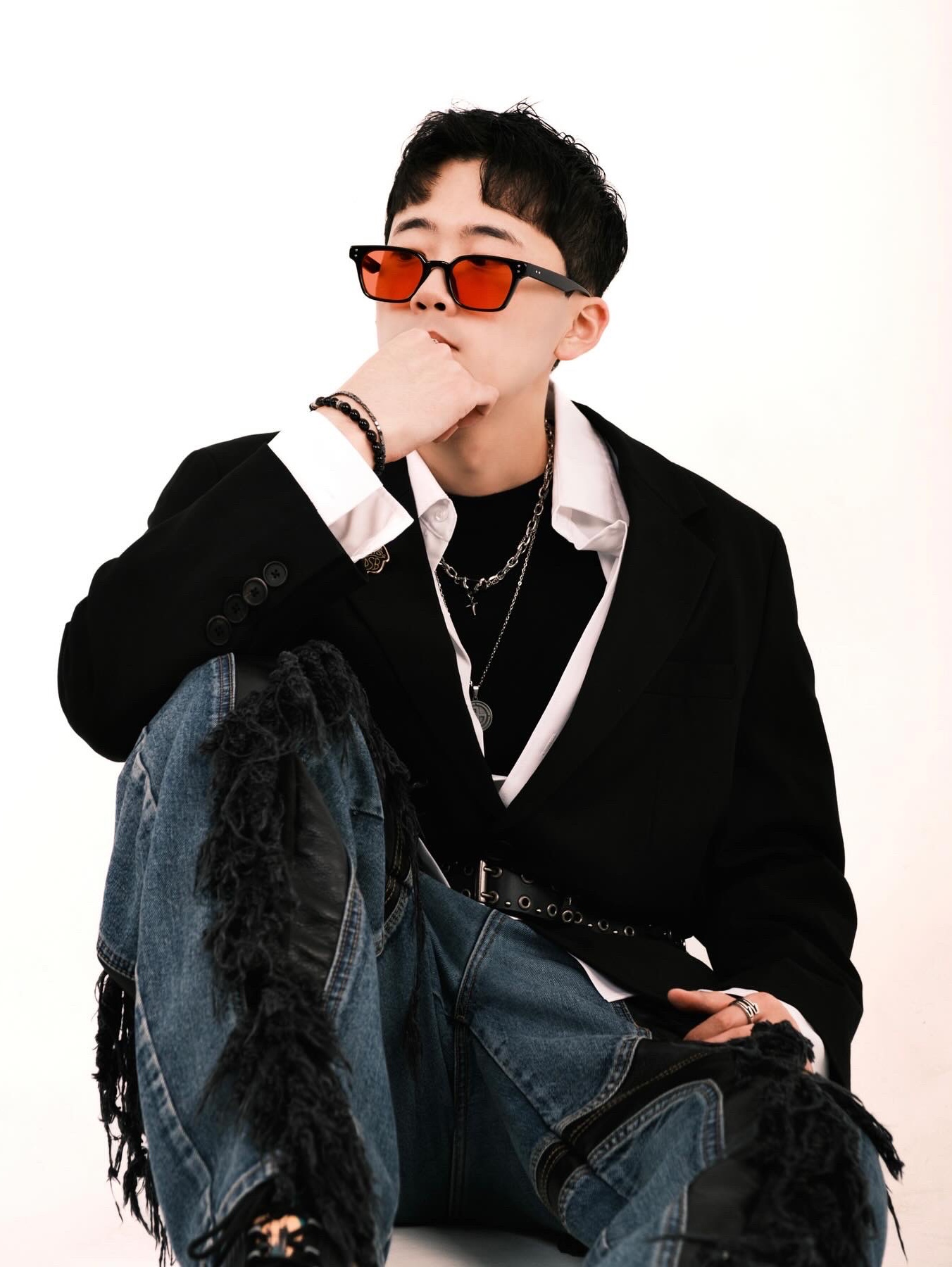 Thug Club Mohican Leather Denim Pants Blue Black - 24FW, Nike x Martine Rose Shox MR4 Black Multi 착용 스타일 - 2