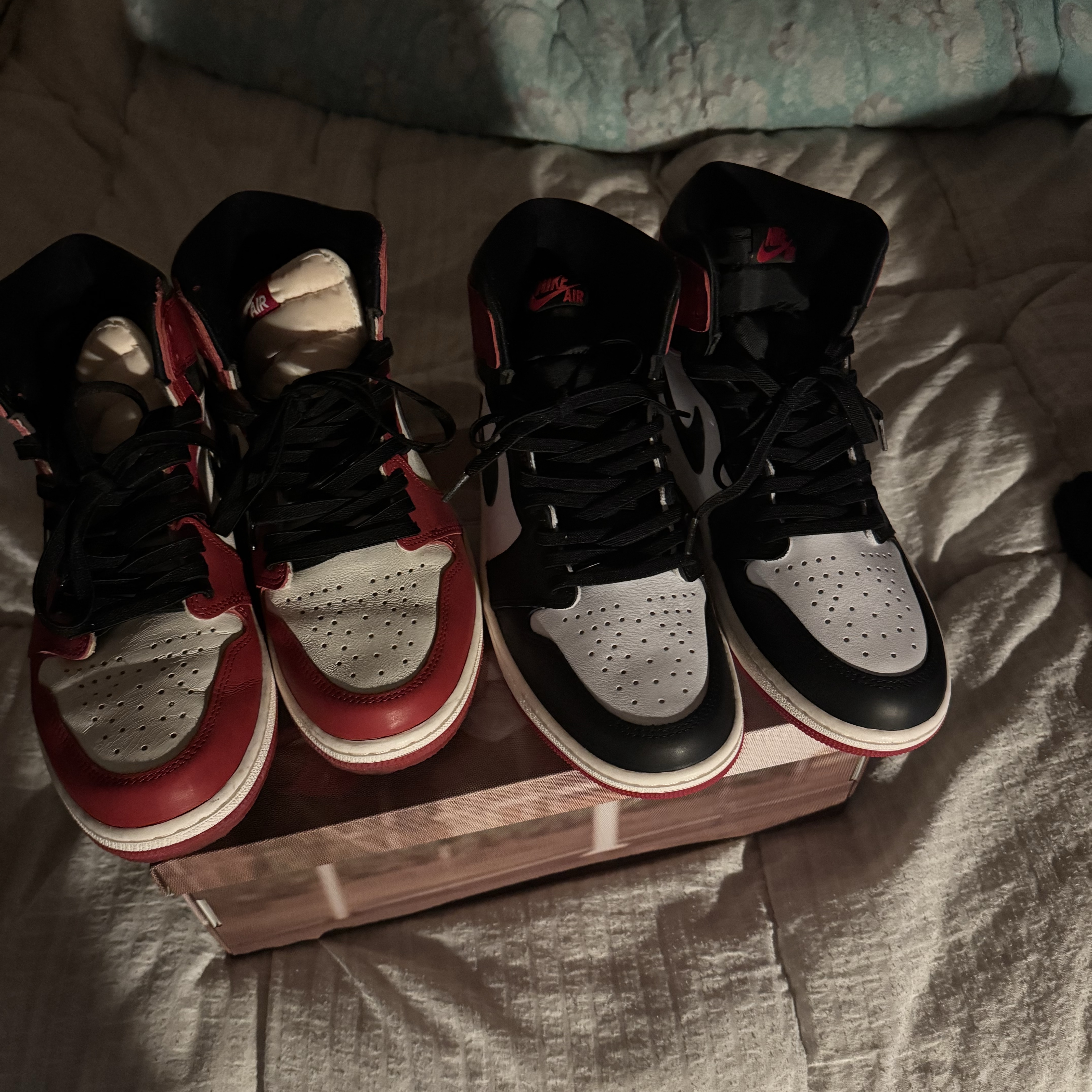 Jordan 1 Retro High OG Black Toe, Jordan 1 Retro High OG Chicago 2022 착용 스타일 - 3