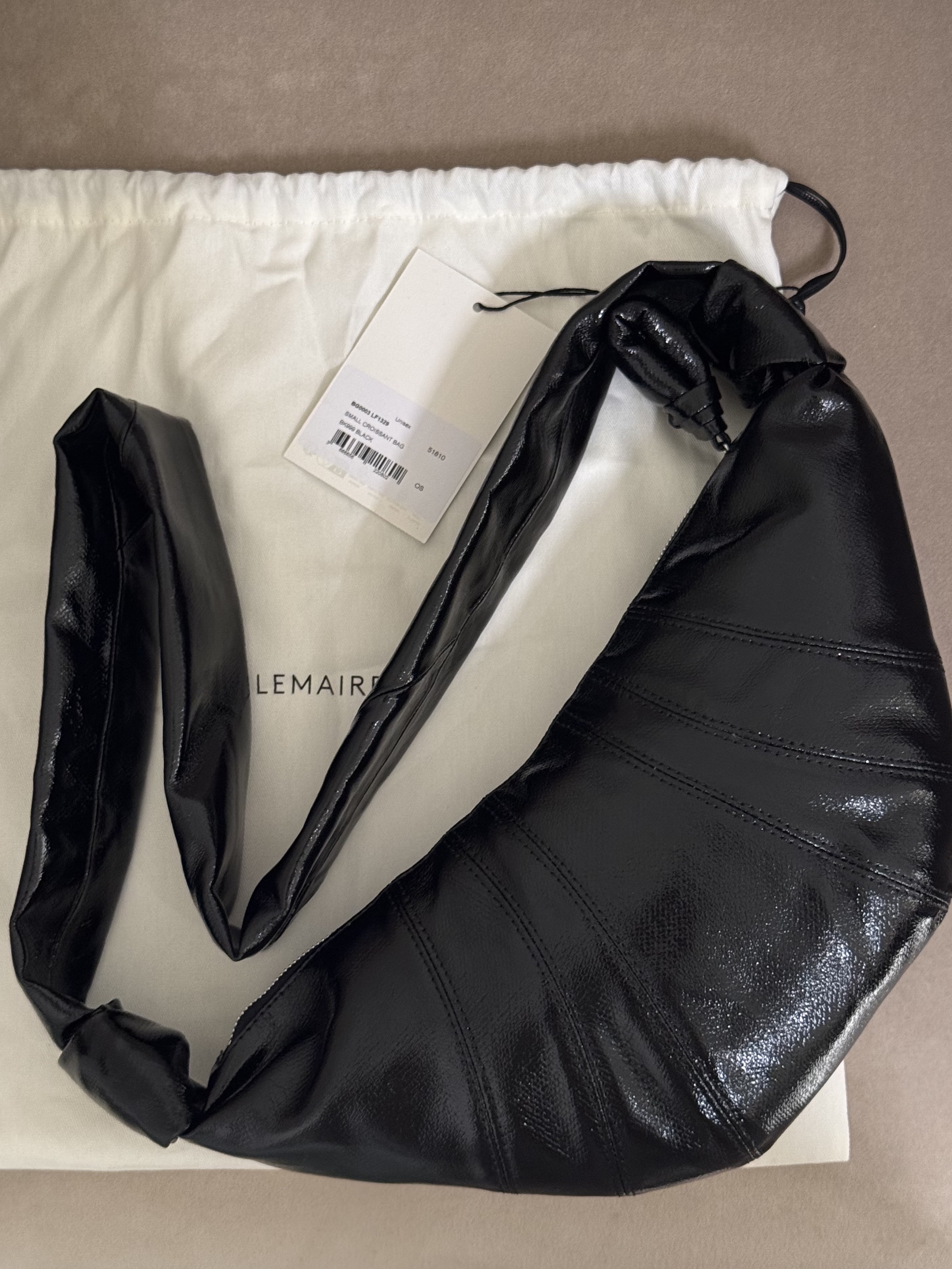 Lemaire Small Croissant Bag Coated Cotton Black, Lemaire Small Croissant Bag Coated Cotton Black 착용 스타일