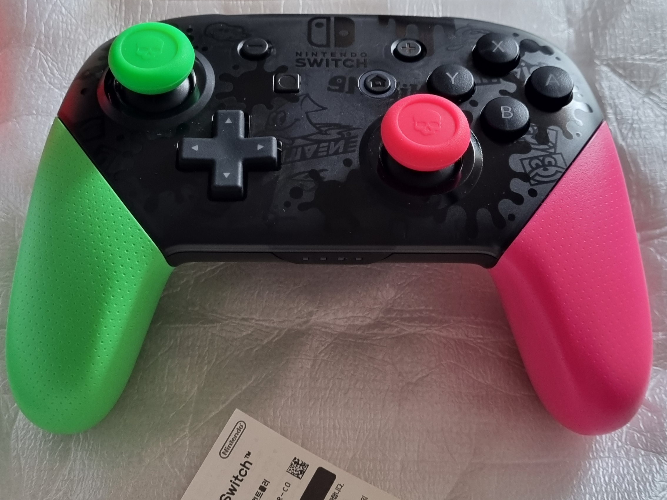 Nintendo Switch OLED Splatoon 3 Edition (Korean Ver.) 착용 스타일 - 2