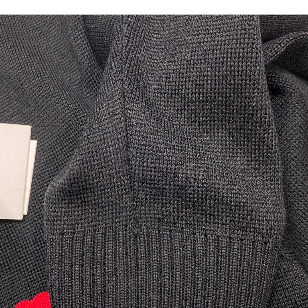 AMI de Coeur Wool Cardigan Black 착용 스타일 - 3