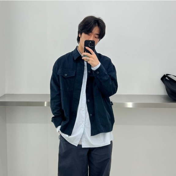HIS HAZZYS Fatigue Shicket Navy 착용 스타일
