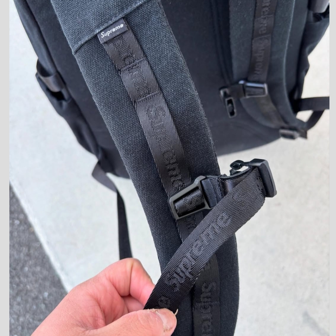 Supreme Backpack Black - 25SS 착용 스타일 - 5