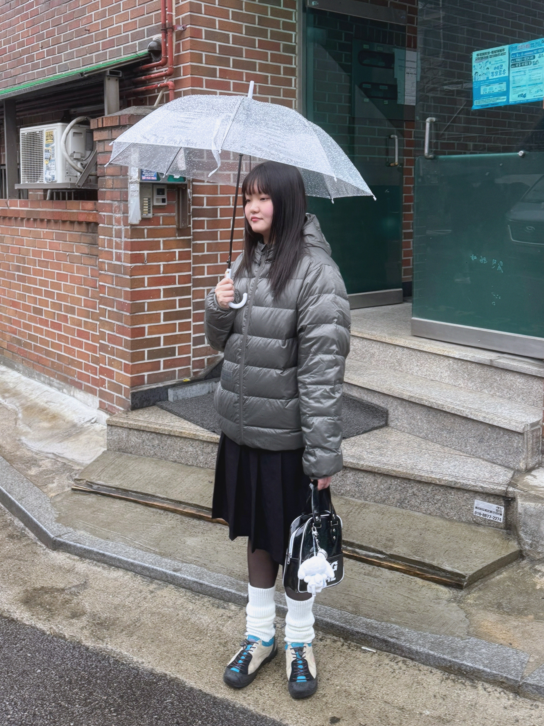 AAPE 29" Now Down Jacket Khaki Grey - 24FW, Keen Jasper Rocks SP Sneakers Beige 착용 스타일 - 2