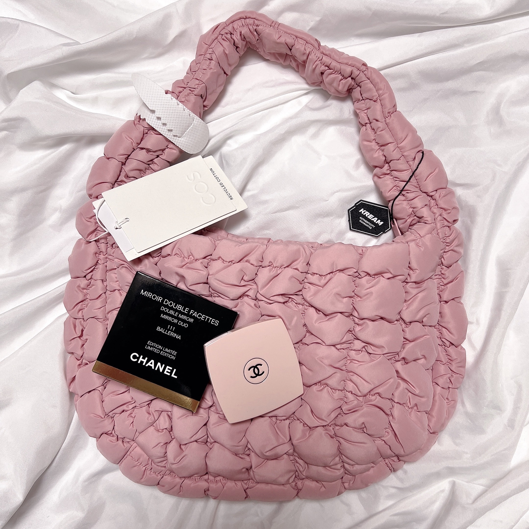 COS Quilted Mini Bag Pink, Chanel Codes Couleur Limited Edition Miroir Double Facettes 111 Ballerina 착용 스타일