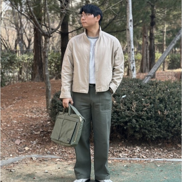 HIS HAZZYS Harrington Jumper Beige 착용 스타일