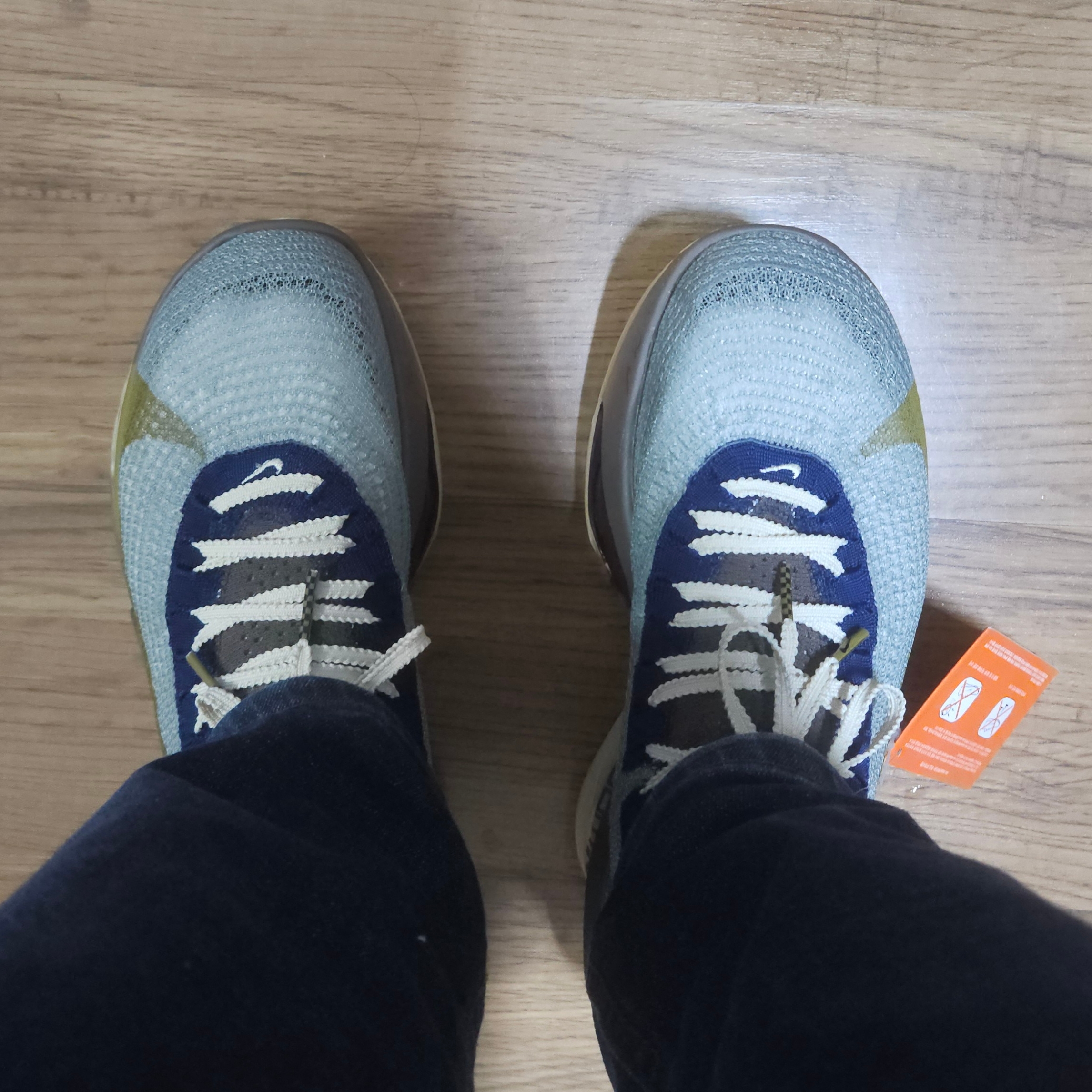 Nike Air Zoom Alphafly Next% 3 PRM Light Army Ironstone 착용 스타일