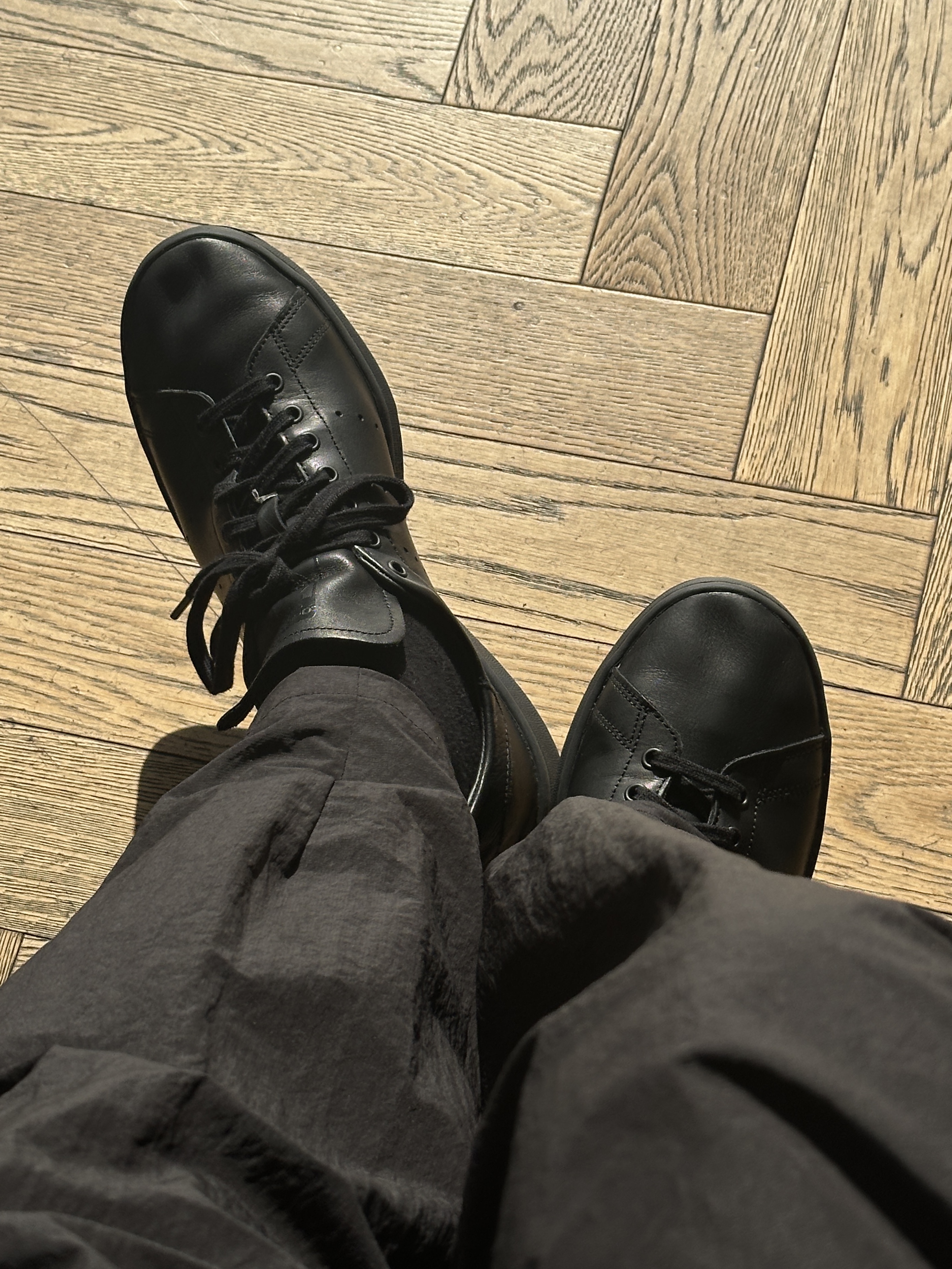 Adidas Stan Smith Decon Core Black, Amomento Mens Cotton Nylon Fatigue Pants Black - 24FW 착용 스타일