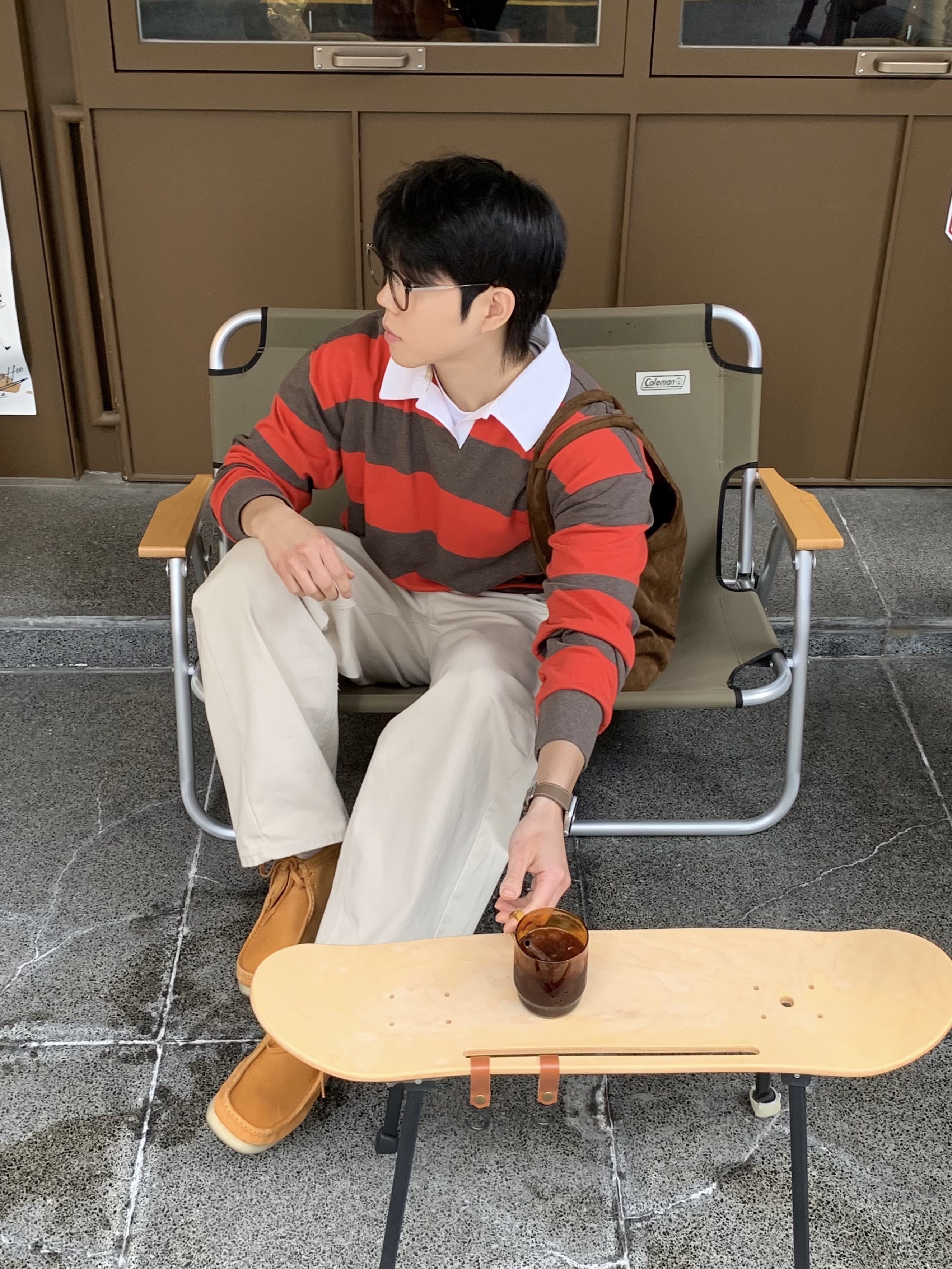 클락스 왈라비 탄 착용 스타일 - 1