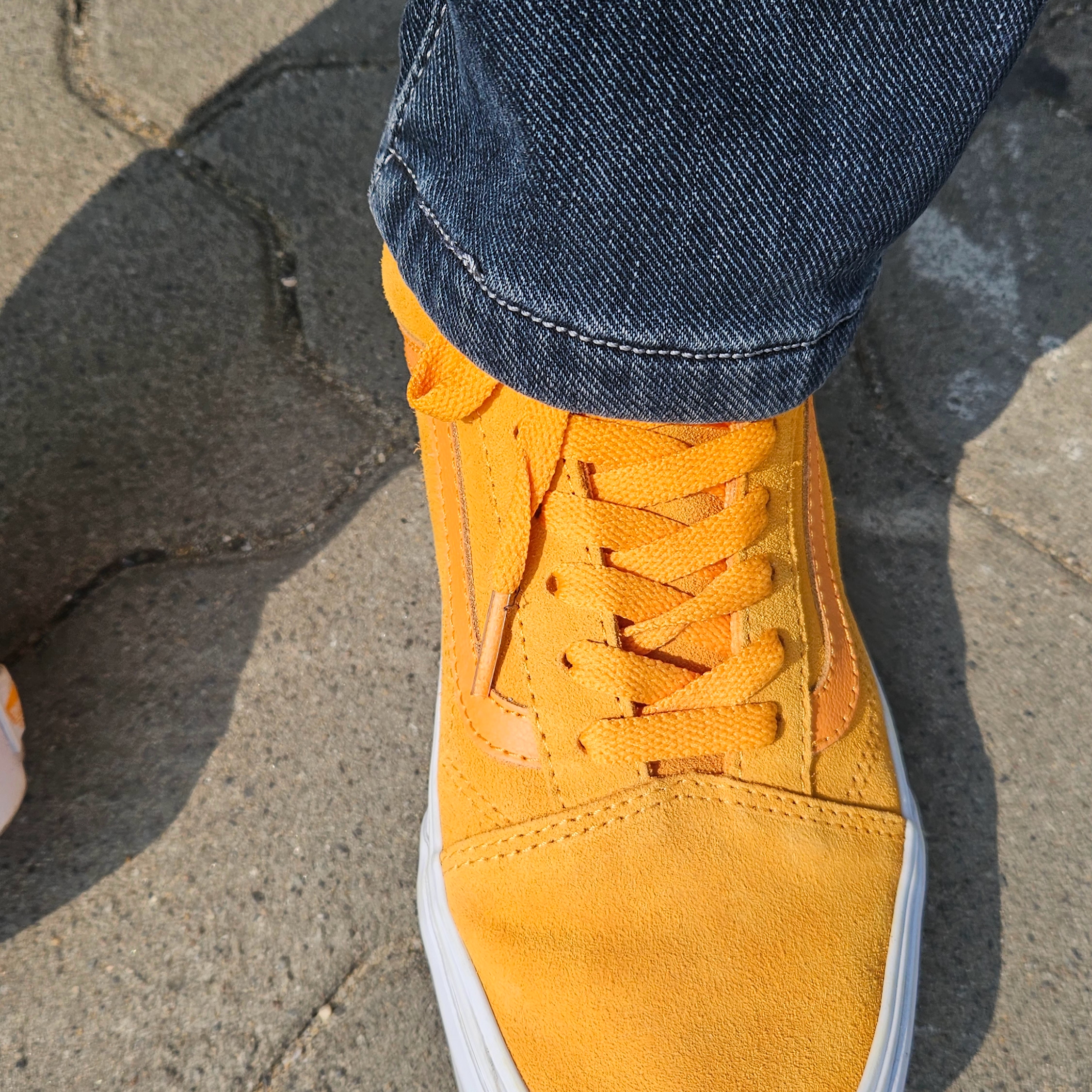 Vans Old Skool Vintage Sudan Brown 착용 스타일 - 6