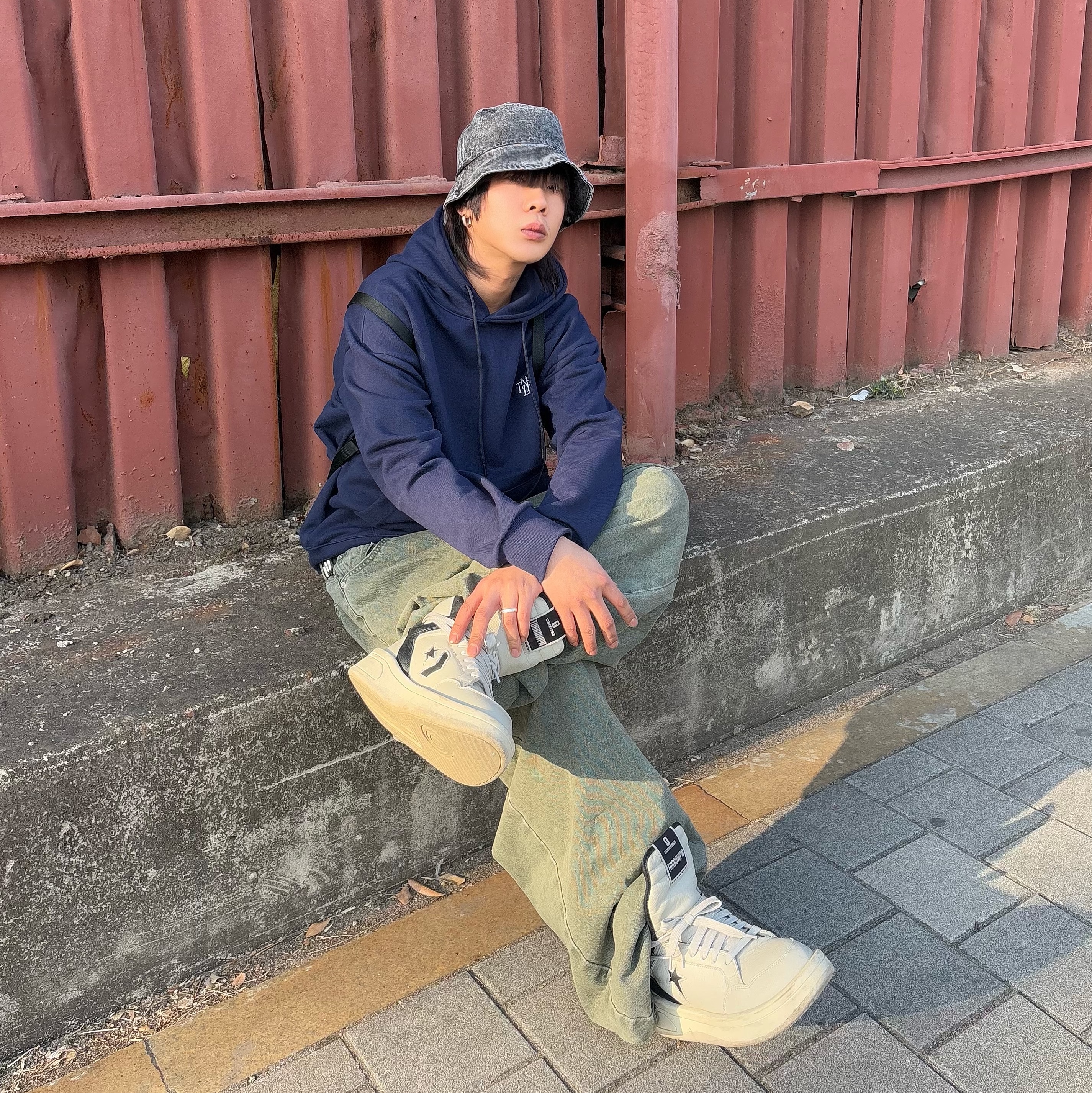 Converse x Drkshdw Turbowpn Pelican 착용 스타일 - 1