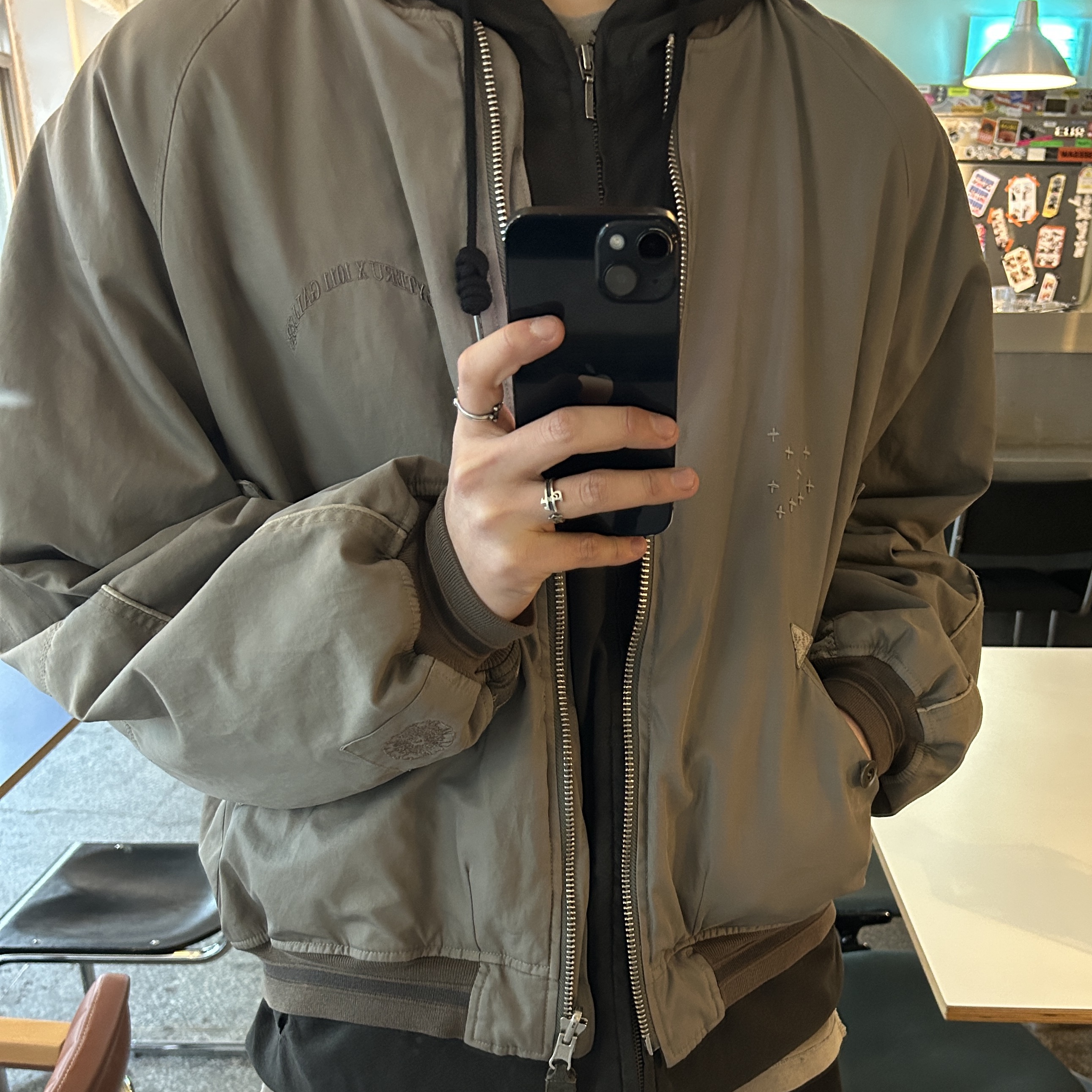 Polyteru 1011 Reversible Floral Souvenir Bomber Light Sage (Brown), Polyteru 925 Silver Ring 001 Symbol P 착용 스타일