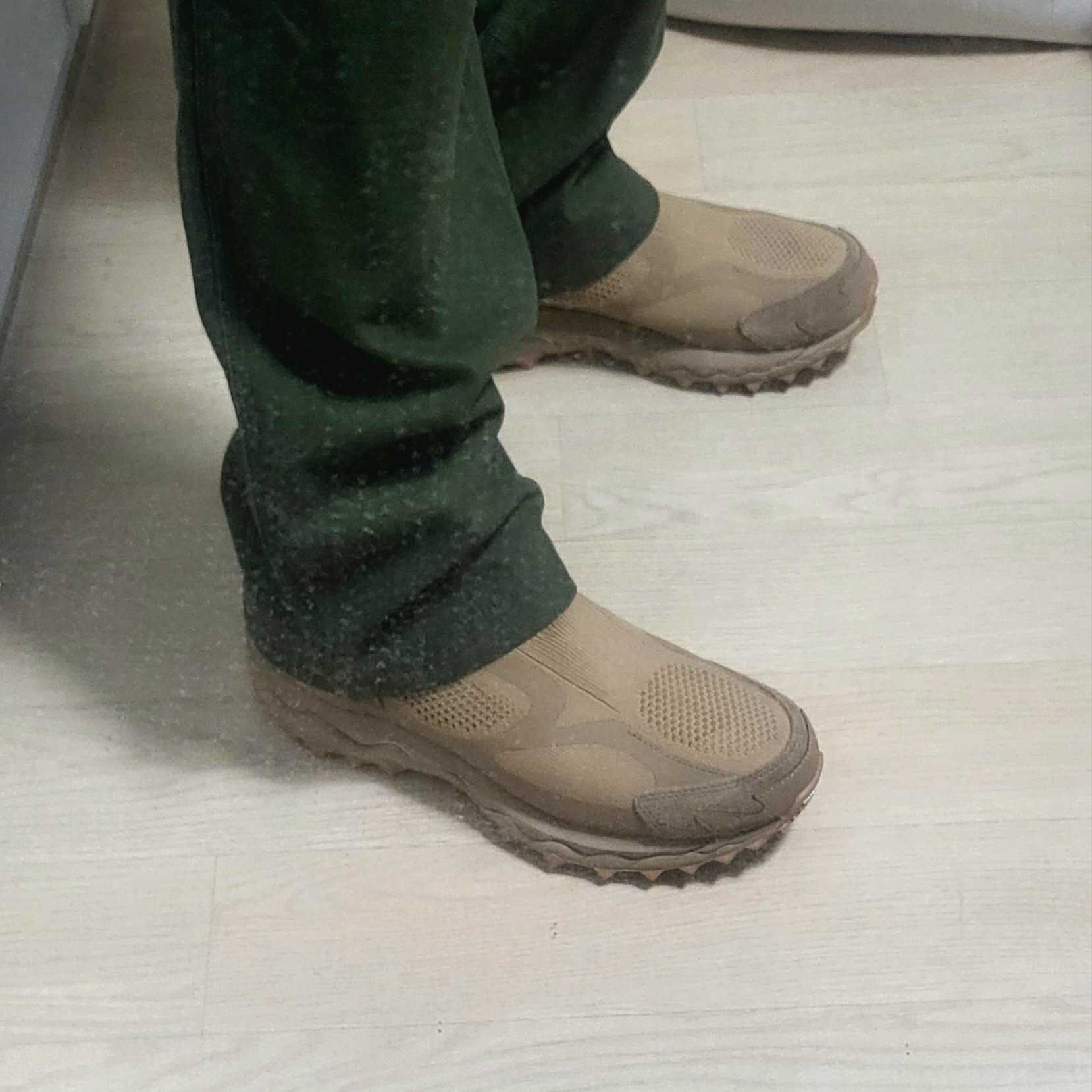 Mizuno x Nonnative Wave Mujin TL Mid GTX Cognac 착용 스타일